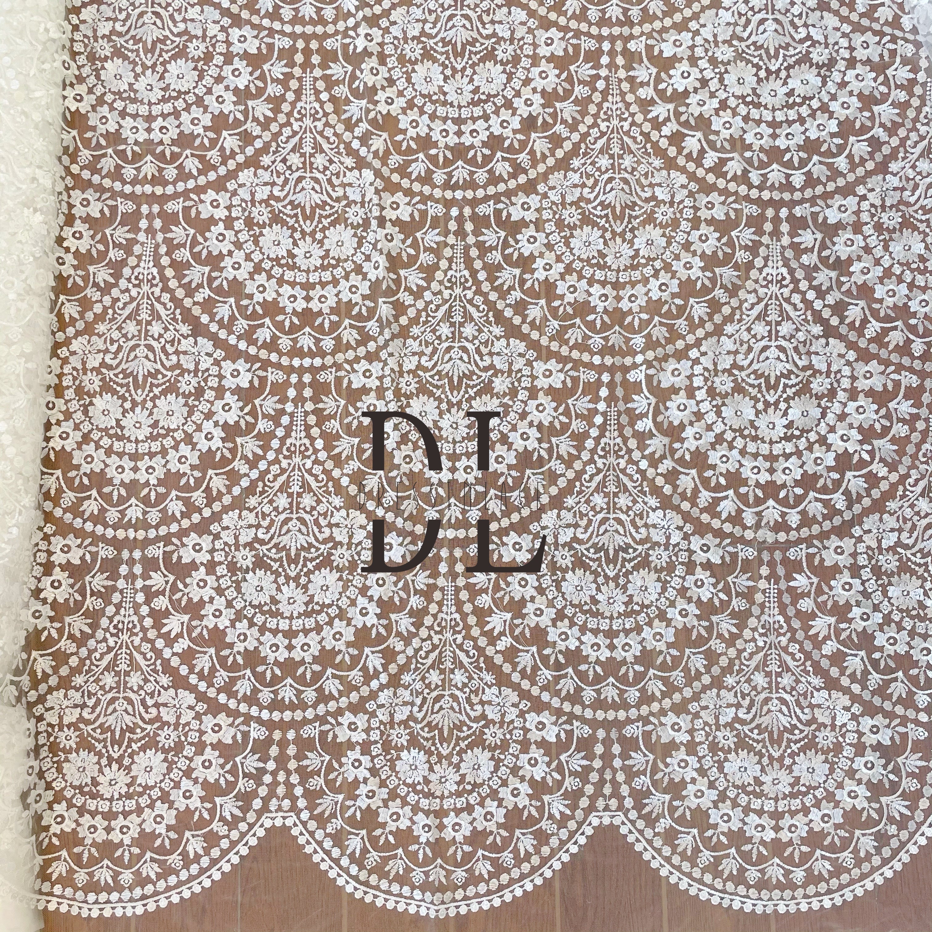 DL130010 Exquisite Flower Pattern Embroidery Lace Fabric with Wave Edge - Polyester Material