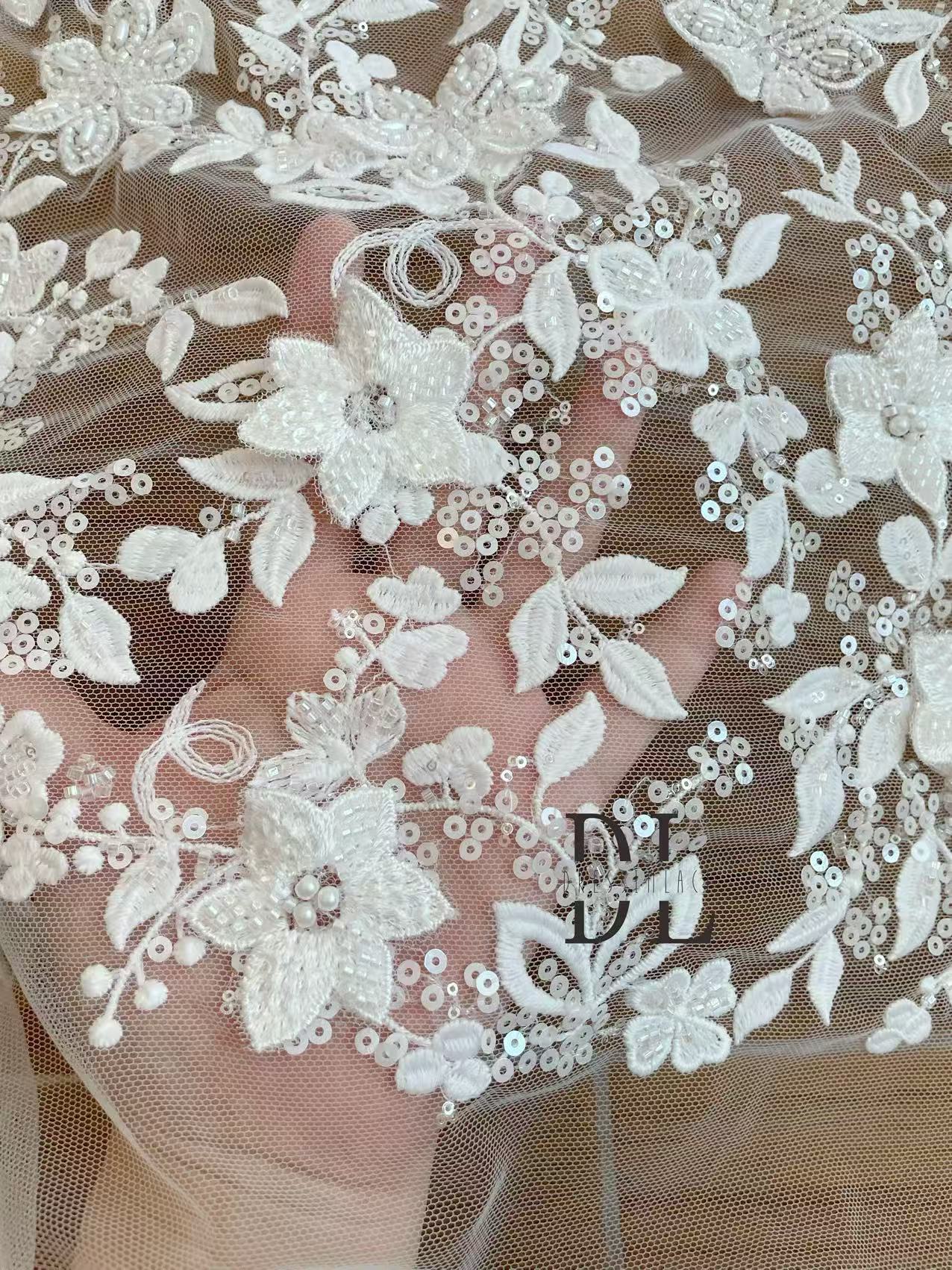 DL130227 Embroidered 3d flowers lace fabric with beads and sequins for wedding dress, noiva dresses, width 130cm