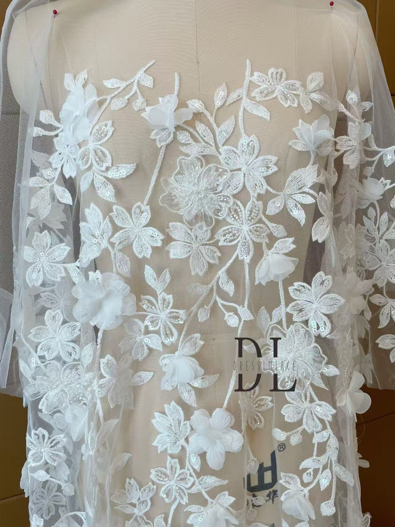 DL130235 Embroidered 3d flowers lace, bridal lace fabrics for wedding dress, noiva dresses, width 130cm