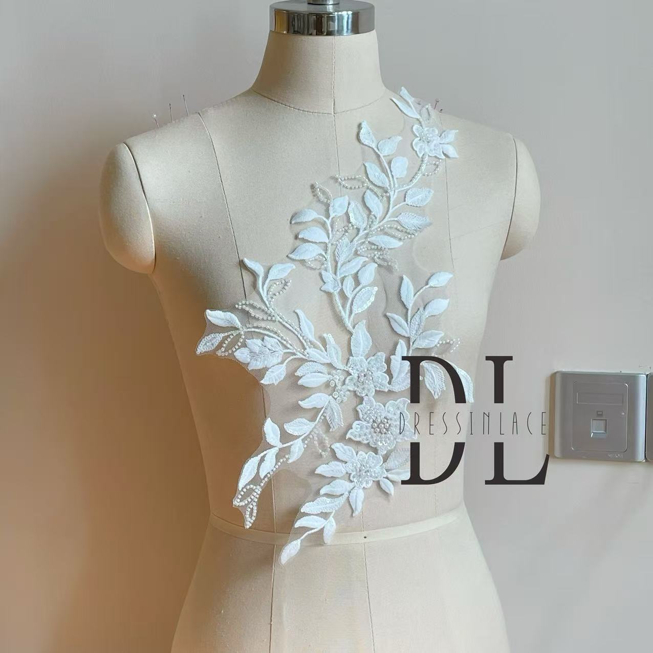 DLM2325&DLM2326 Beaded embroidery Lace motifs for bride dresses, bridal veils, fashion clothes accessories