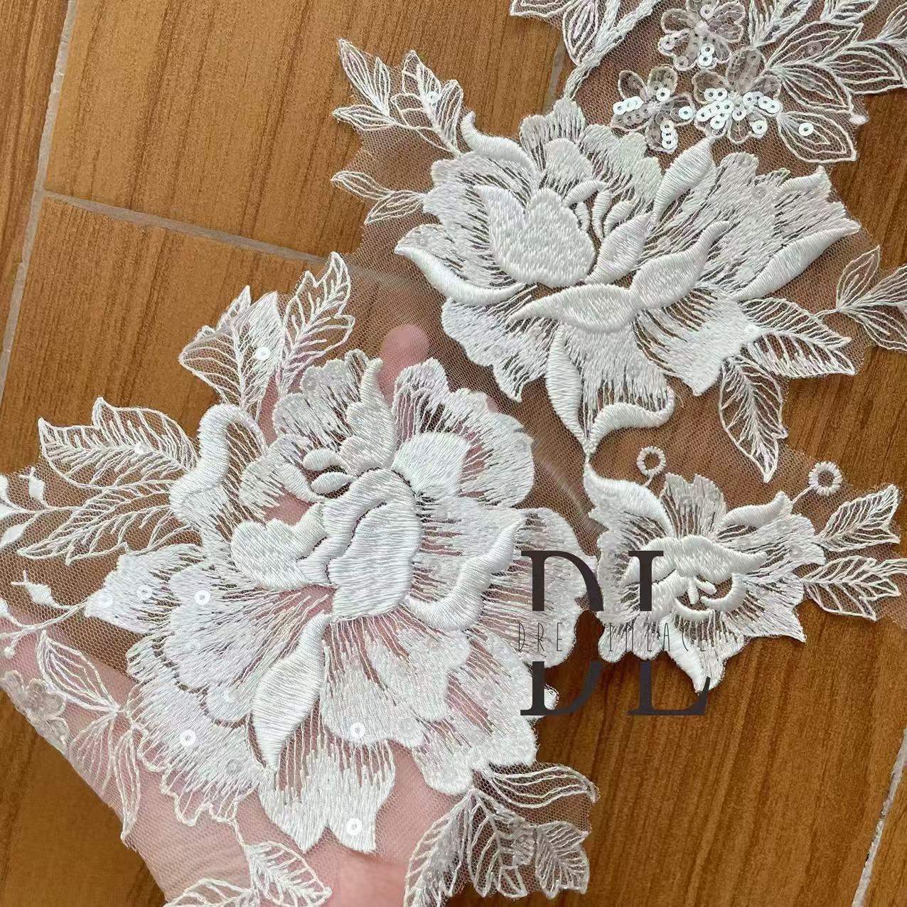 DLM2330 embroidered lace appliques with sequins for Bride wedding dresses Lace motifs, DIY bridal veils accessories