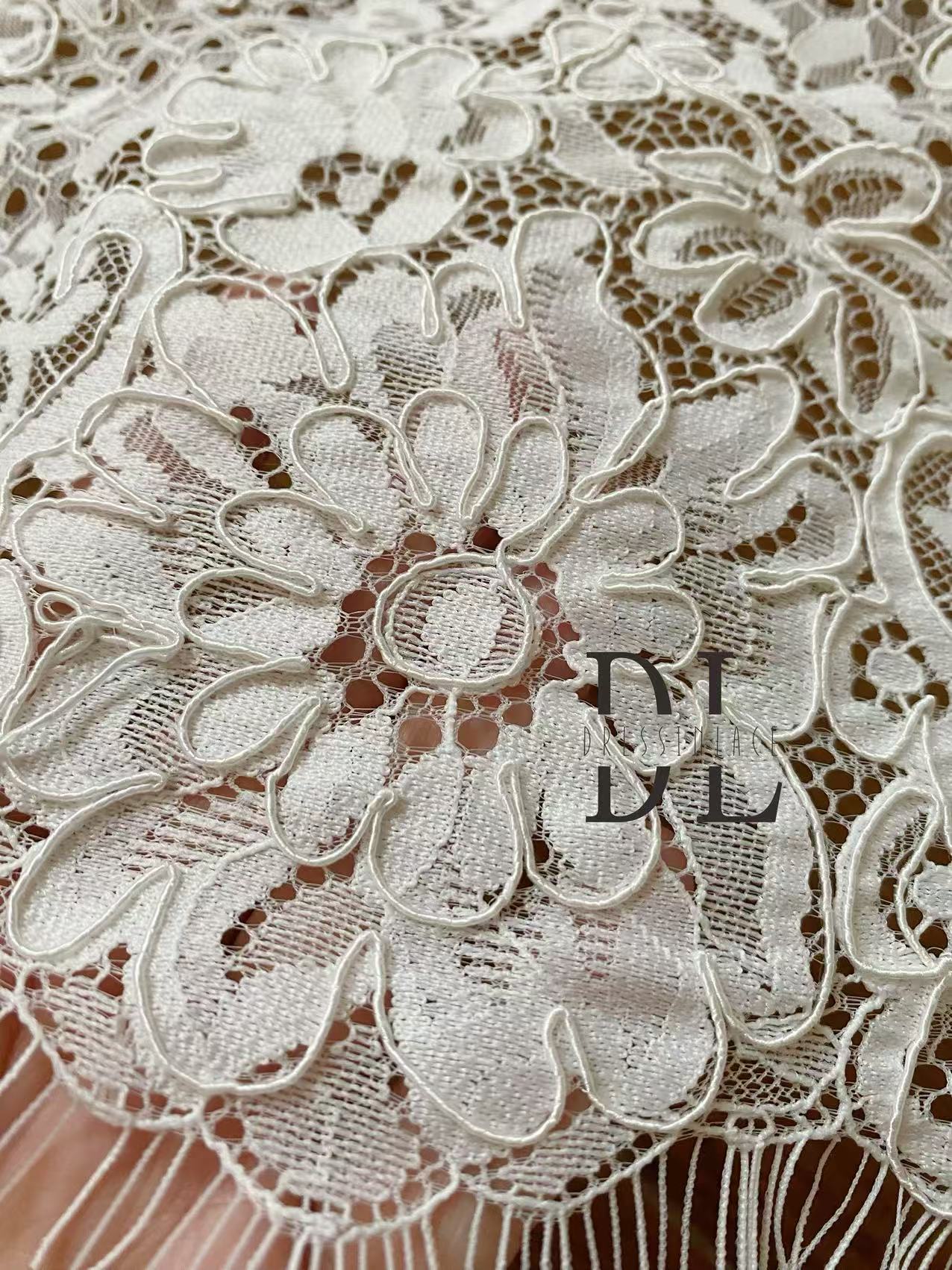 DL15104 Boho Fabrics Delicada tela de encaje Chantilly para vestidos de novia: material de pestañas suave y exquisito