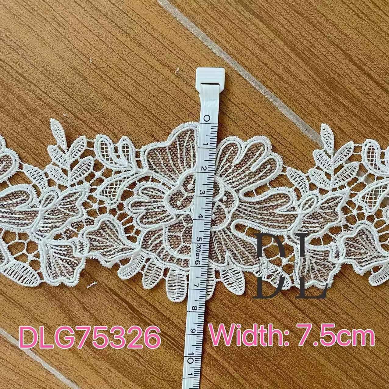 DLX15253 Patrón de hojas bordadas Tejido de encaje Bordes de ancho 15 cm Cuentas y lentejuelas para velos de novia