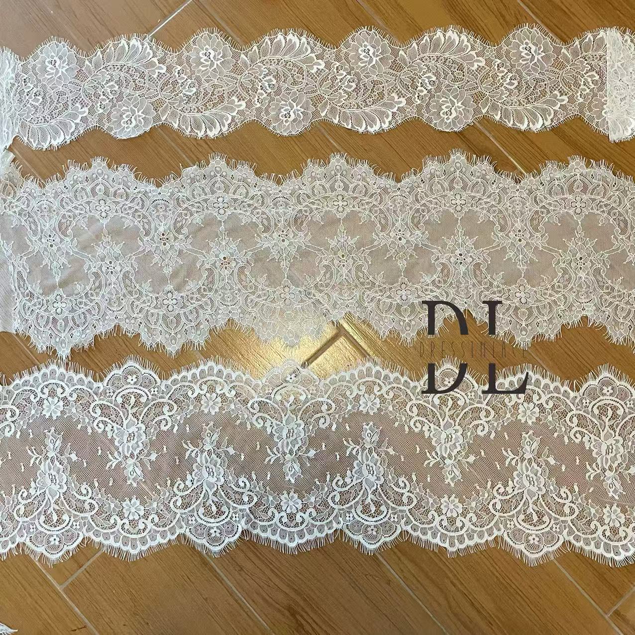 Double-side Chantilly lace trims for fashion clothes, bridal dresses, wedding veils accessories, DIY garment accessories