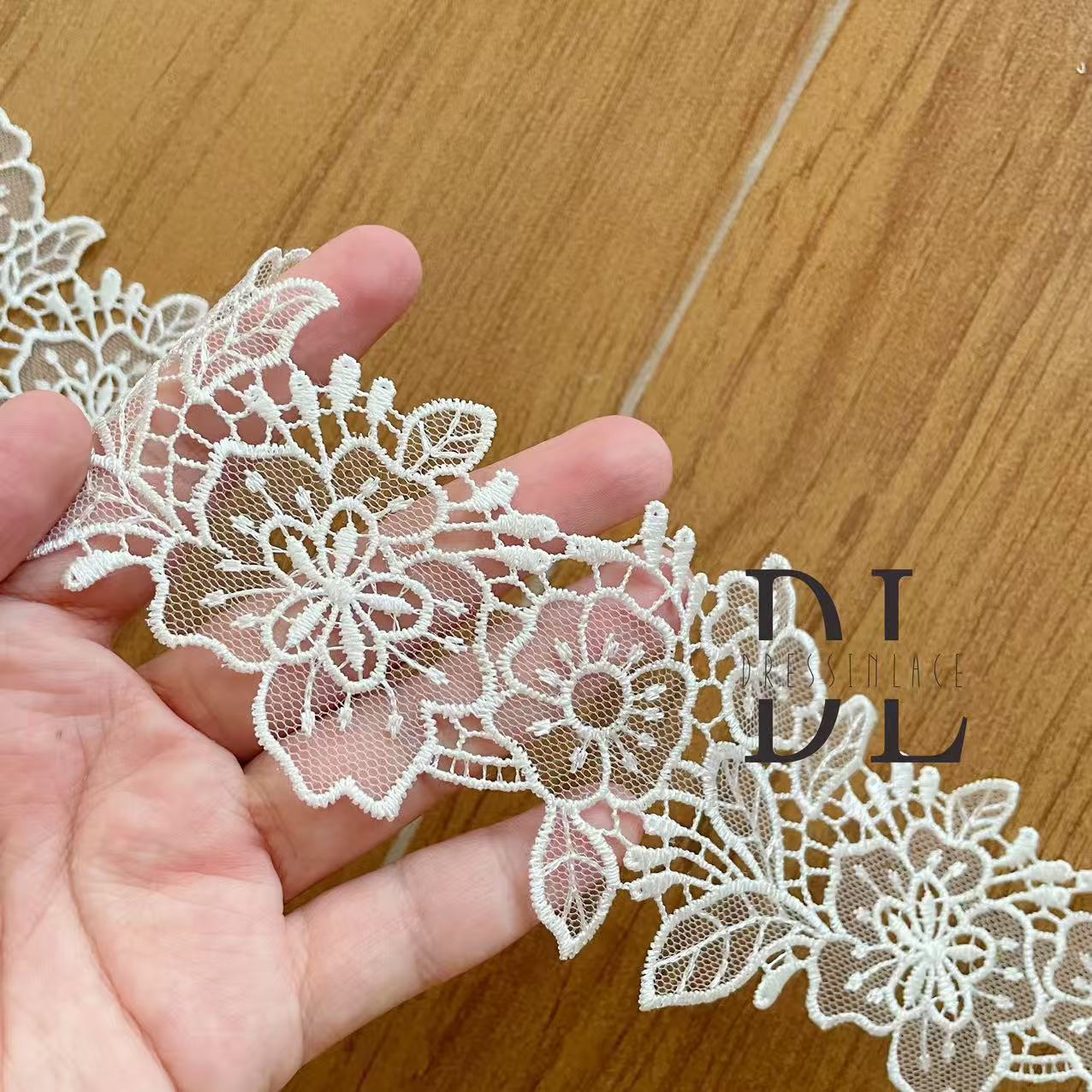 Guipure Lace Trims for DIY fashion clothes, bridal dresses, wedding veils accessories, home textiles decorate