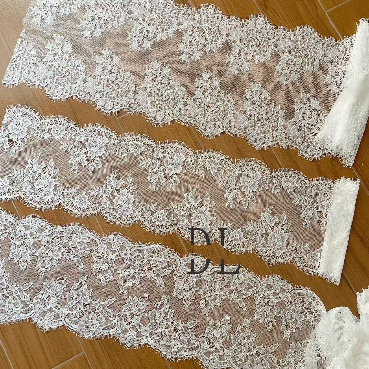 High quality Chantilly lace trims for fashion clothes, bridal dresses, wedding textiles accessories, home curtain textiles decorate, 3meters/roll