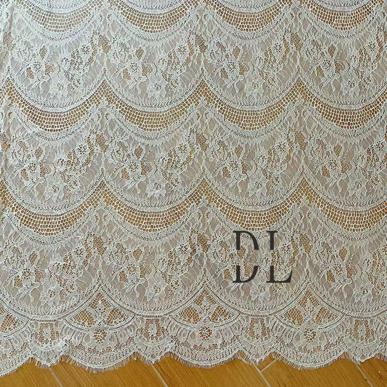 DL15104 Boho Fabrics Delicada tela de encaje Chantilly para vestidos de novia: material de pestañas suave y exquisito