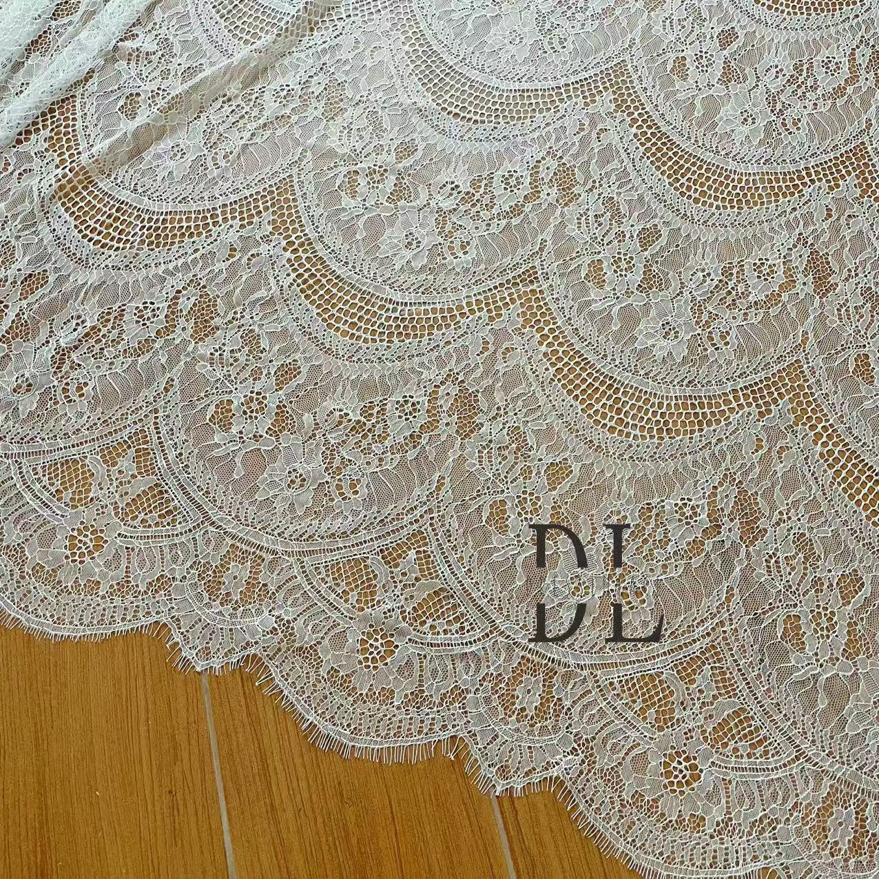 DL15104 Boho Fabrics Delicada tela de encaje Chantilly para vestidos de novia: material de pestañas suave y exquisito