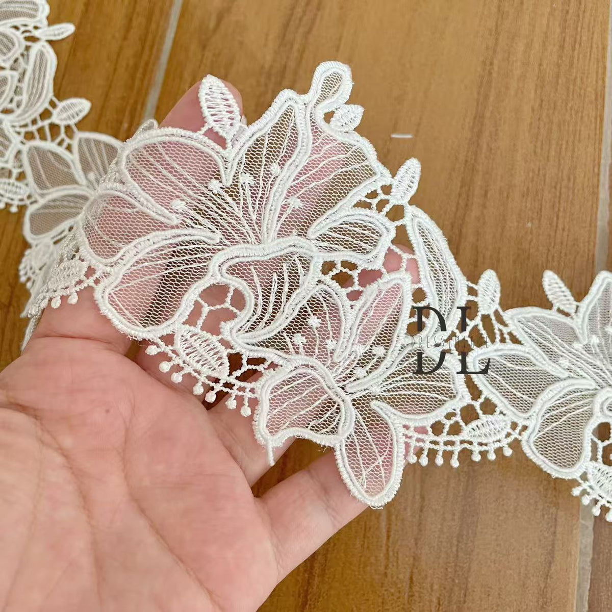 Guipure Lace Trims for fashion clothes accessories, bridal wedding veils accessories, home textiles decoration