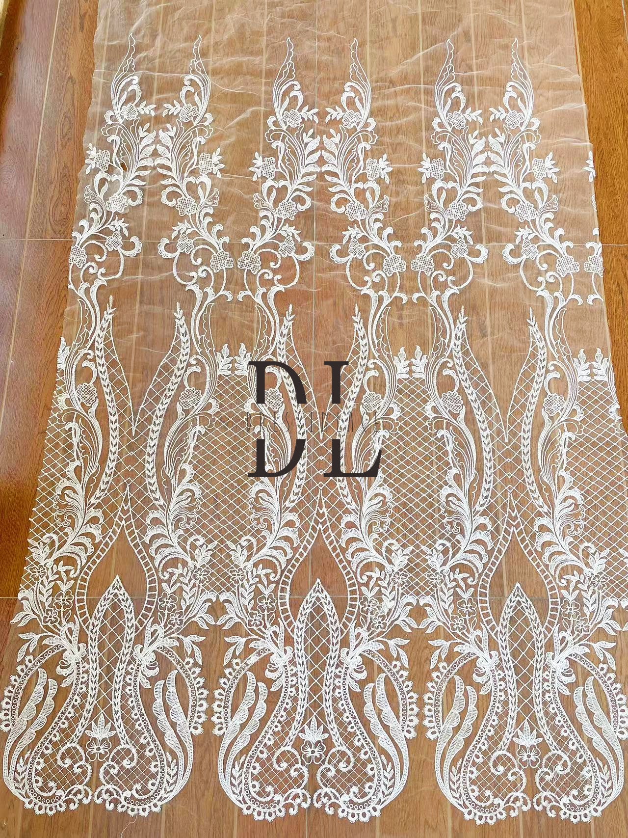 DL130110 Classical beautiful lace fabric with smooth lines for Bridal Dresses