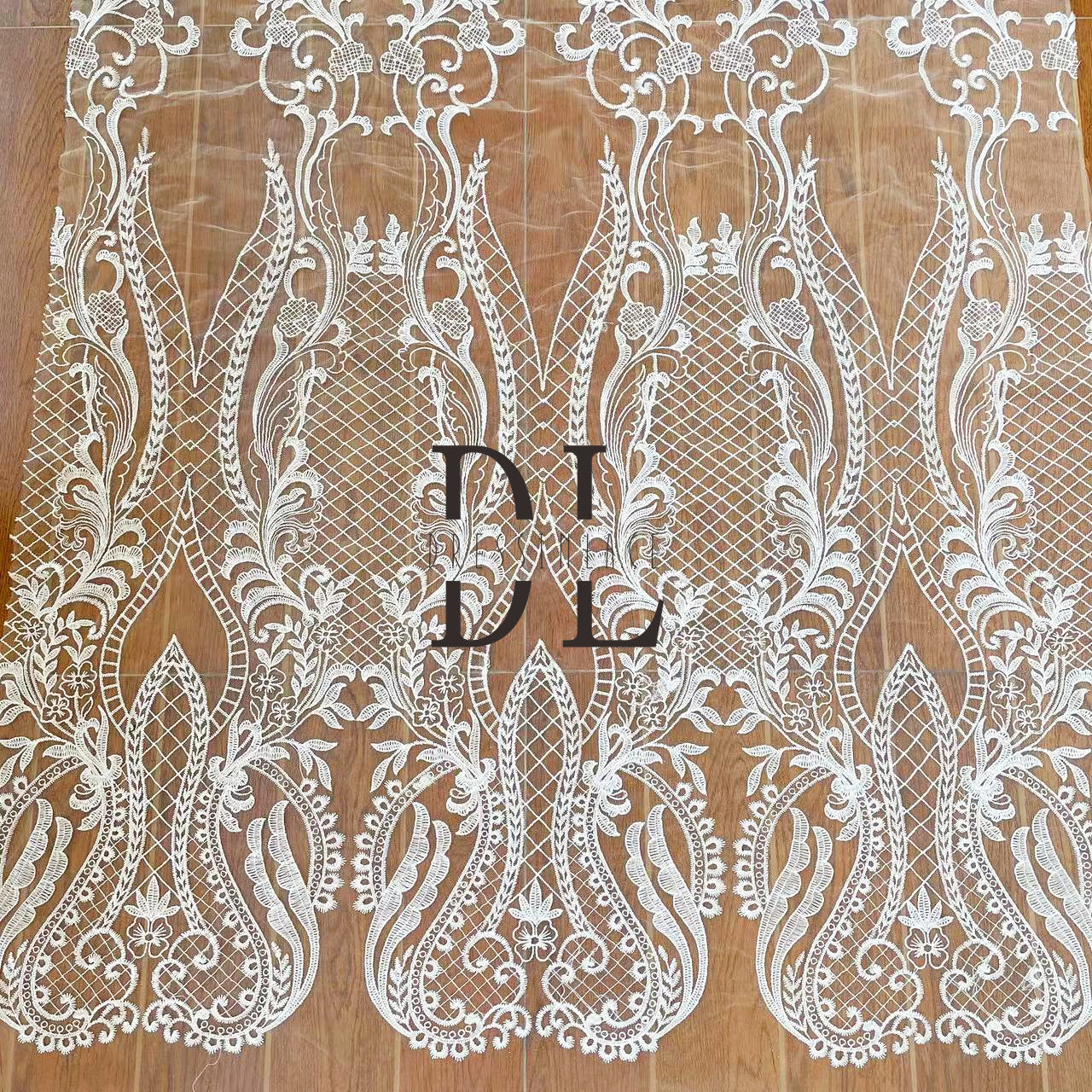 DL130110 Classical beautiful lace fabric with smooth lines for Bridal Dresses