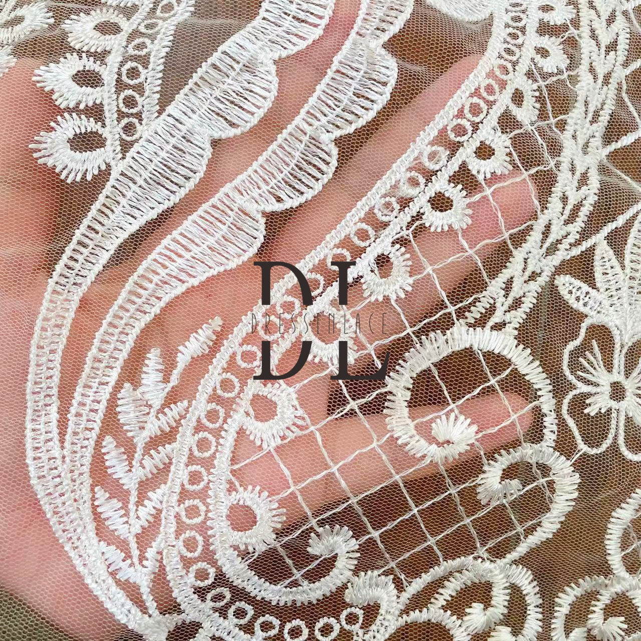 DL130110 Tessuto di pizzo classico e bellissimo con linee morbide per abiti da sposa 