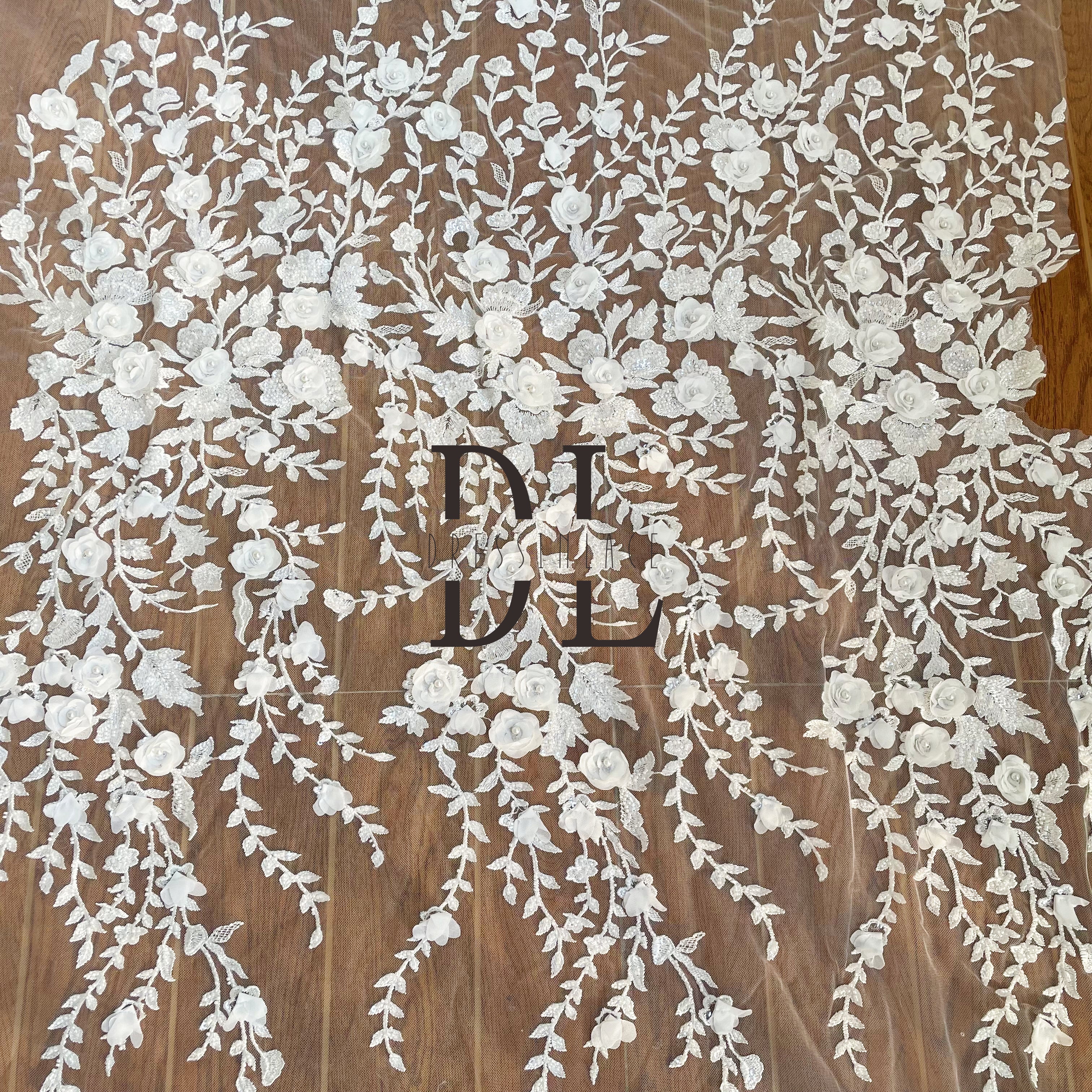 DL130158 Tessuti in pizzo con fiori di rose 3D di alta qualità, perfetti con perline per abiti da sposa 