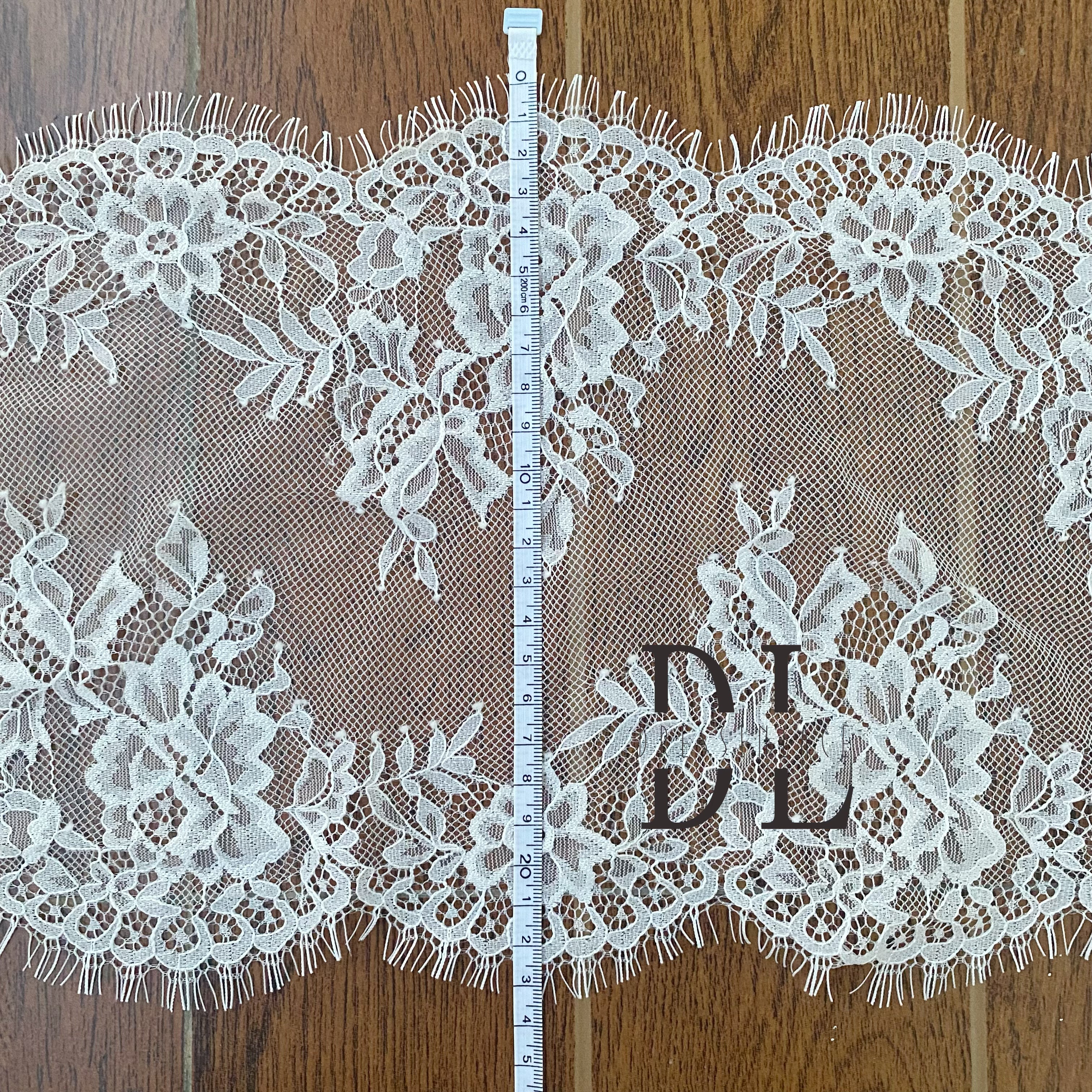 DLTL21197 Classico pizzo con rifiniture laterali doppie per veli da sposa e abiti 