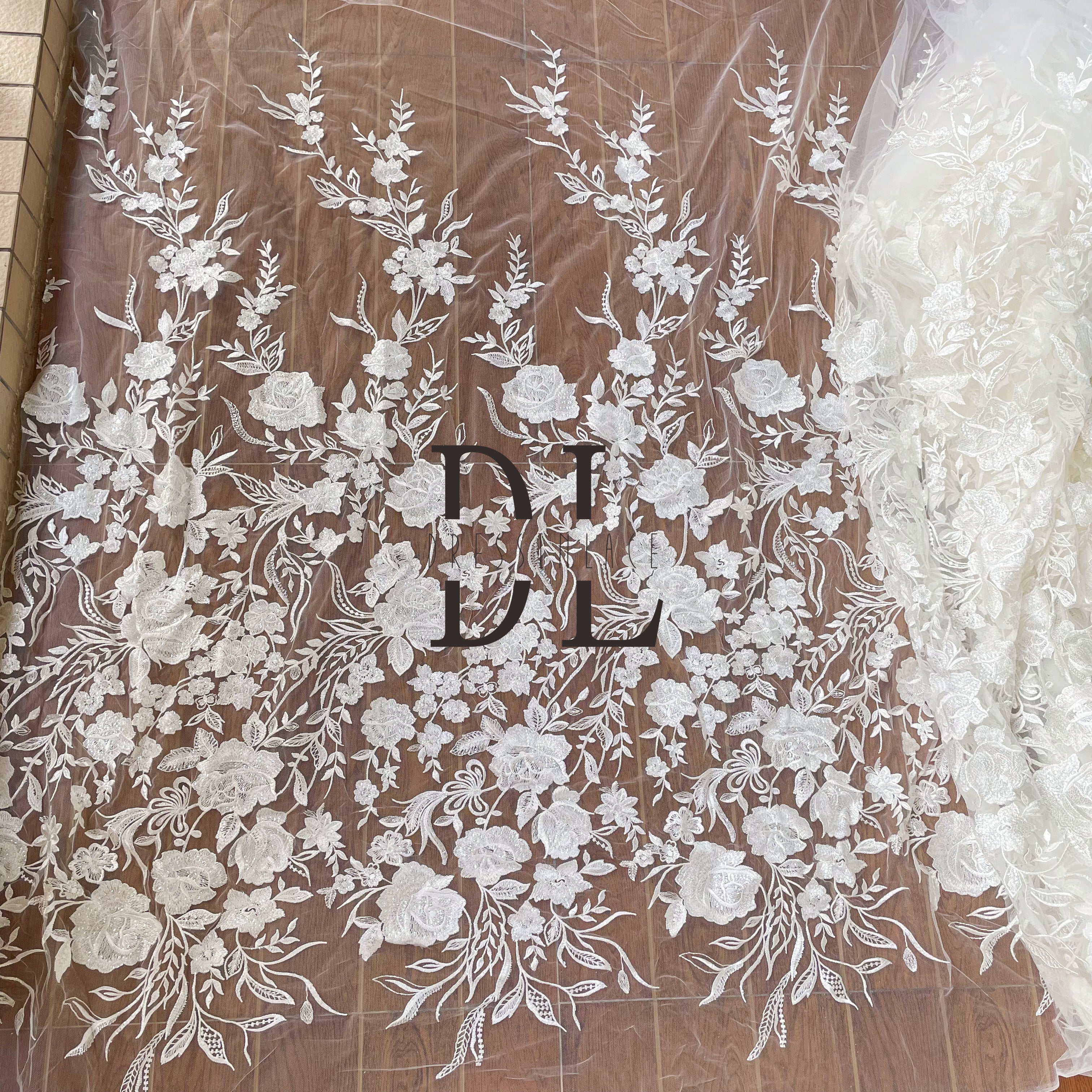 DL130077 Tessuto in pizzo ricamato multistrato con paillettes lucide per abiti da sposa – Texture morbida e delicata sulla pelle DL130077 