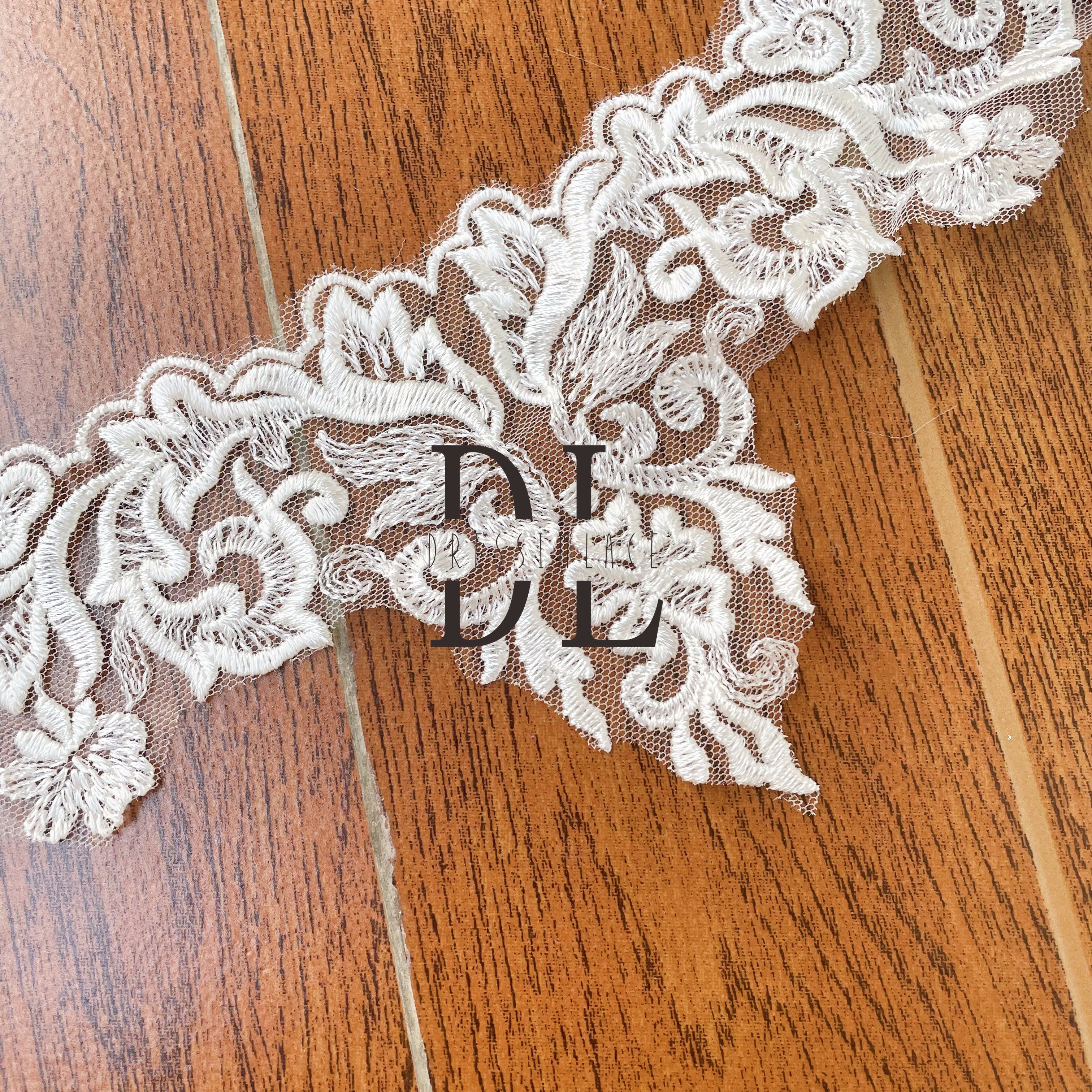 DLX11104 Flat embroidered lace trim for DIY clothing and home decorated