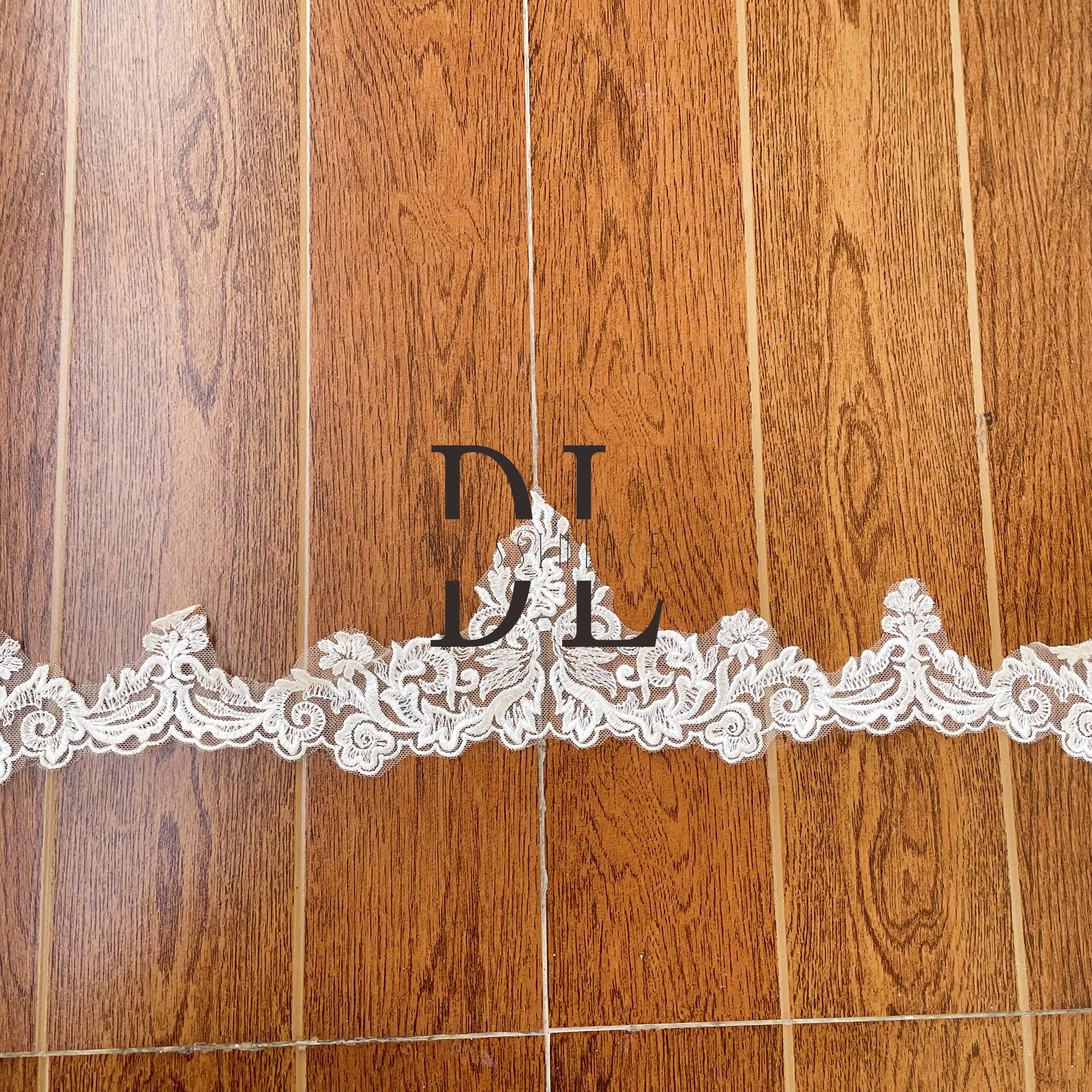 DLX11104 Flat embroidered lace trim for DIY clothing and home decorated