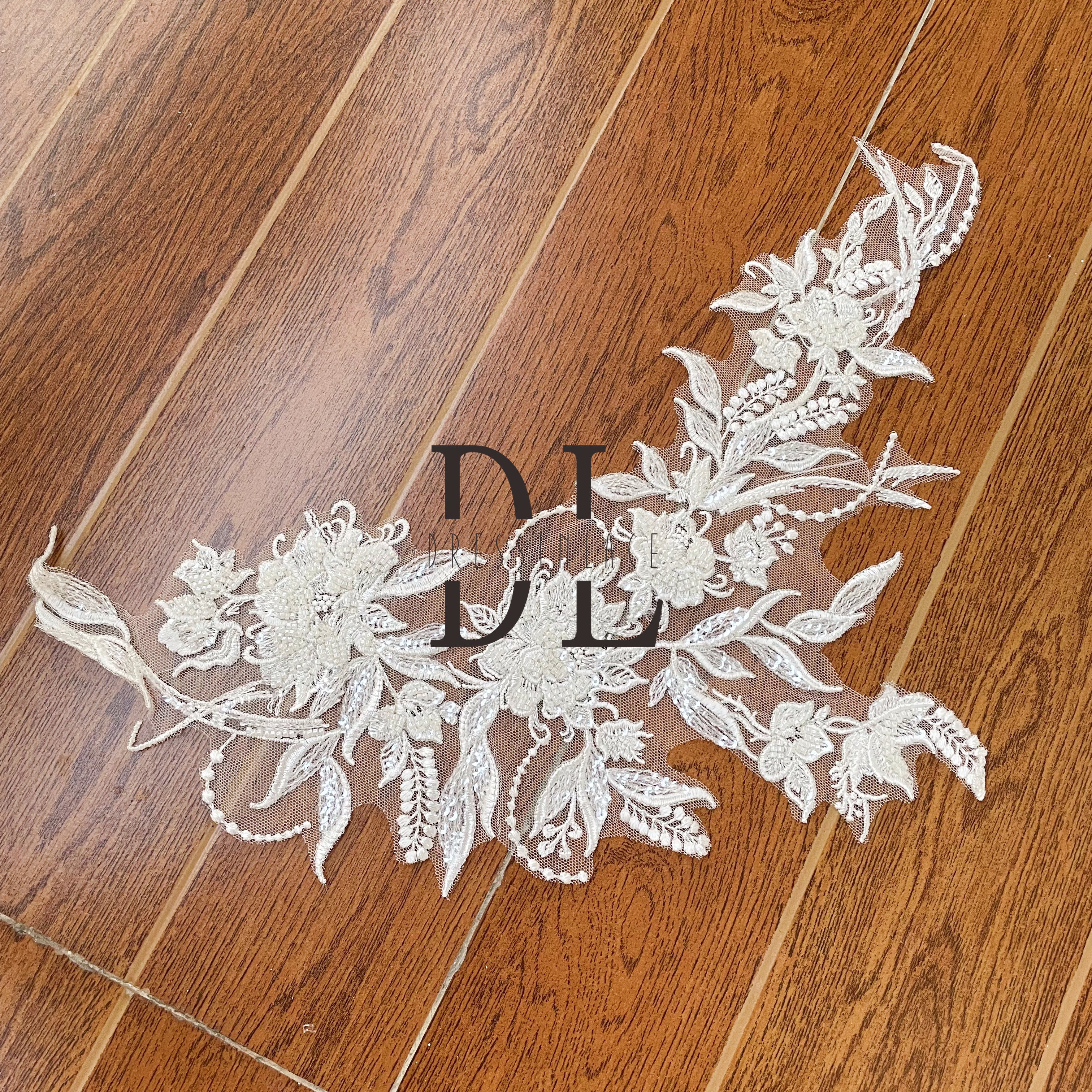 DLM2251 Accesorios con motivos florales Apliques bordados con malla suave Tul cuentas y lentejuelas para vestidos de novia 