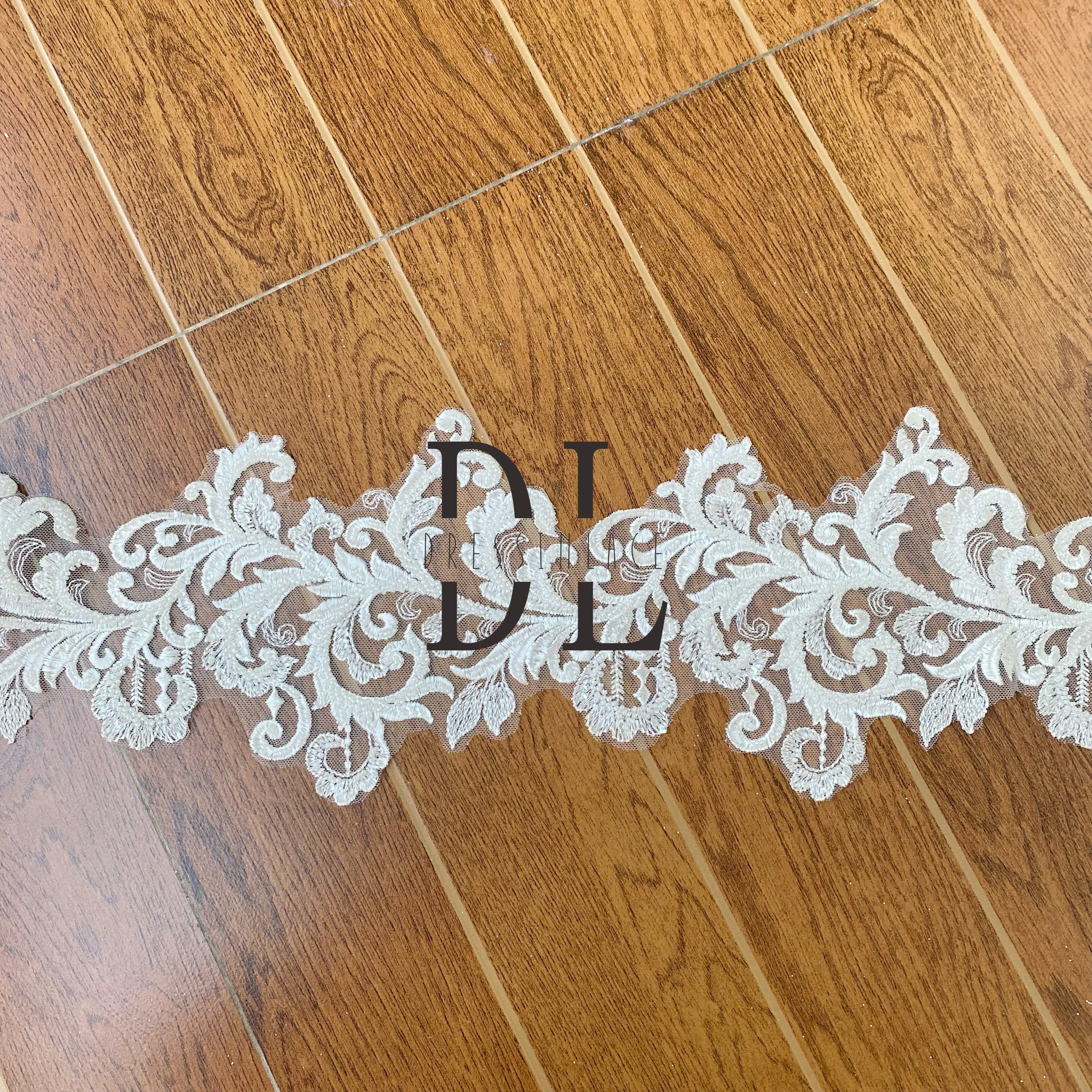 DLX15103 Popolari lacci per rifiniture con ricami in perline con paillettes lucide larghezza 15 cm per accessori per abiti da sposa 