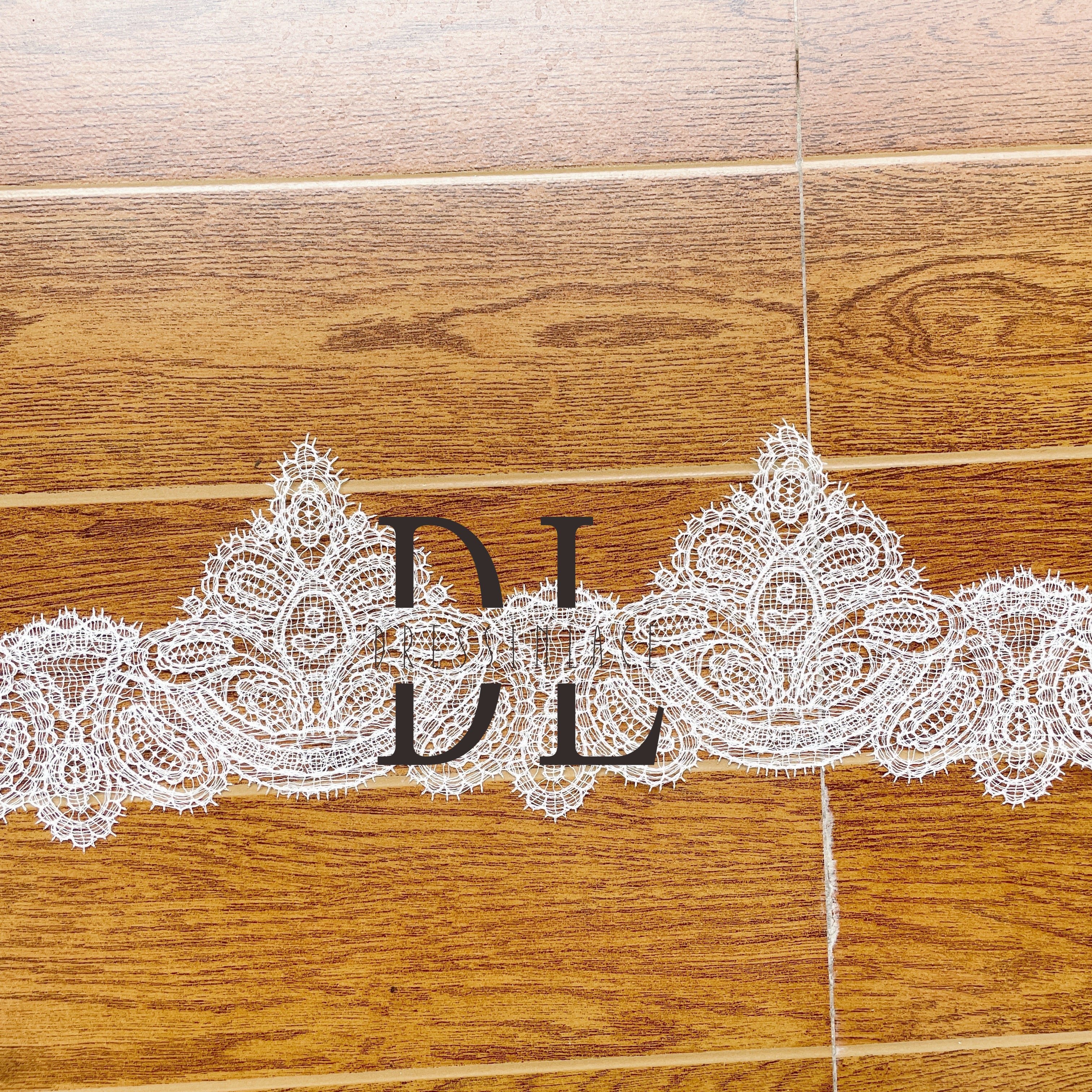 DLG13222 Hot Selling Guipure Lace Trims Elegant Designs For Bridal Head Veils