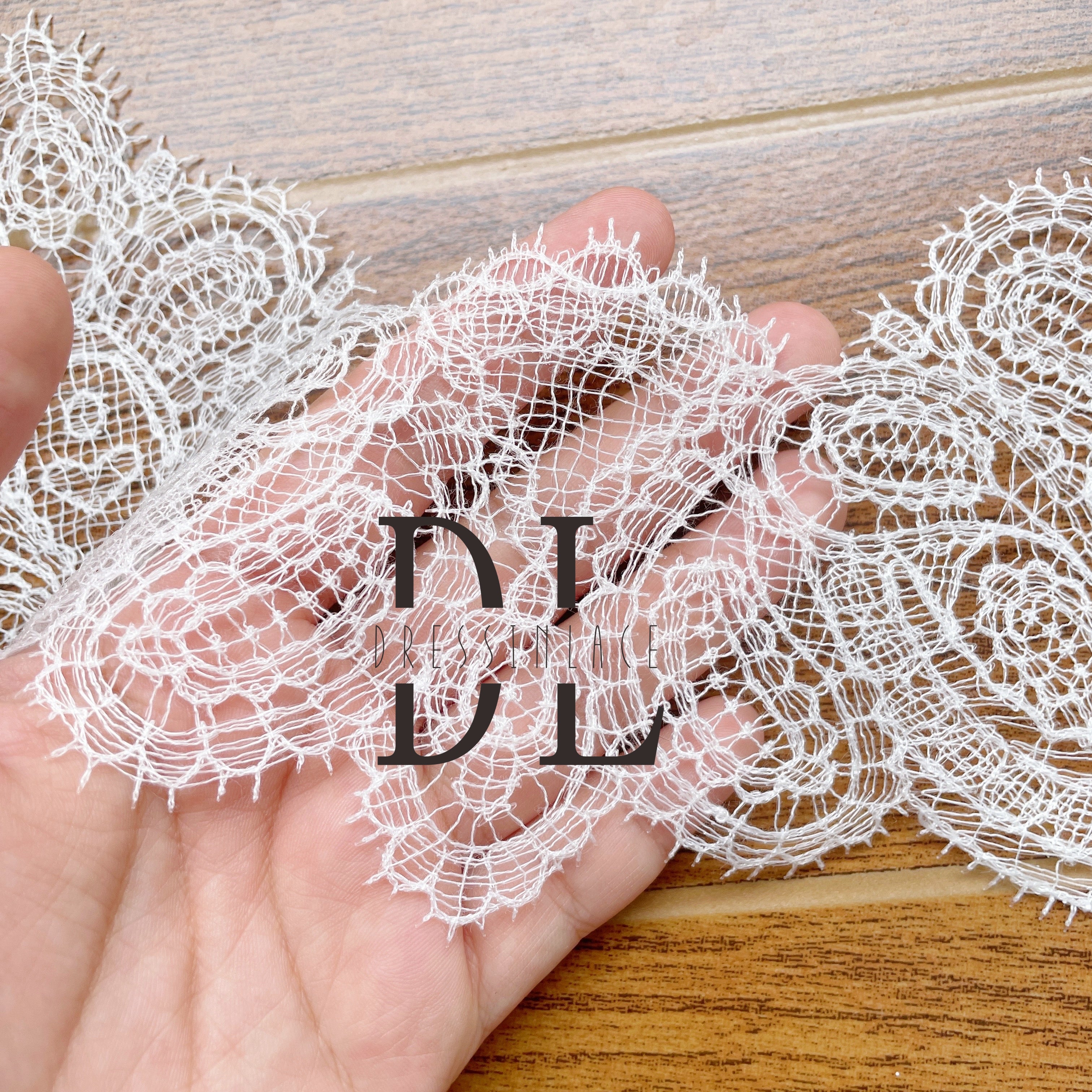 DLG13222 Hot Selling Guipure Lace Trims Elegant Designs For Bridal Head Veils