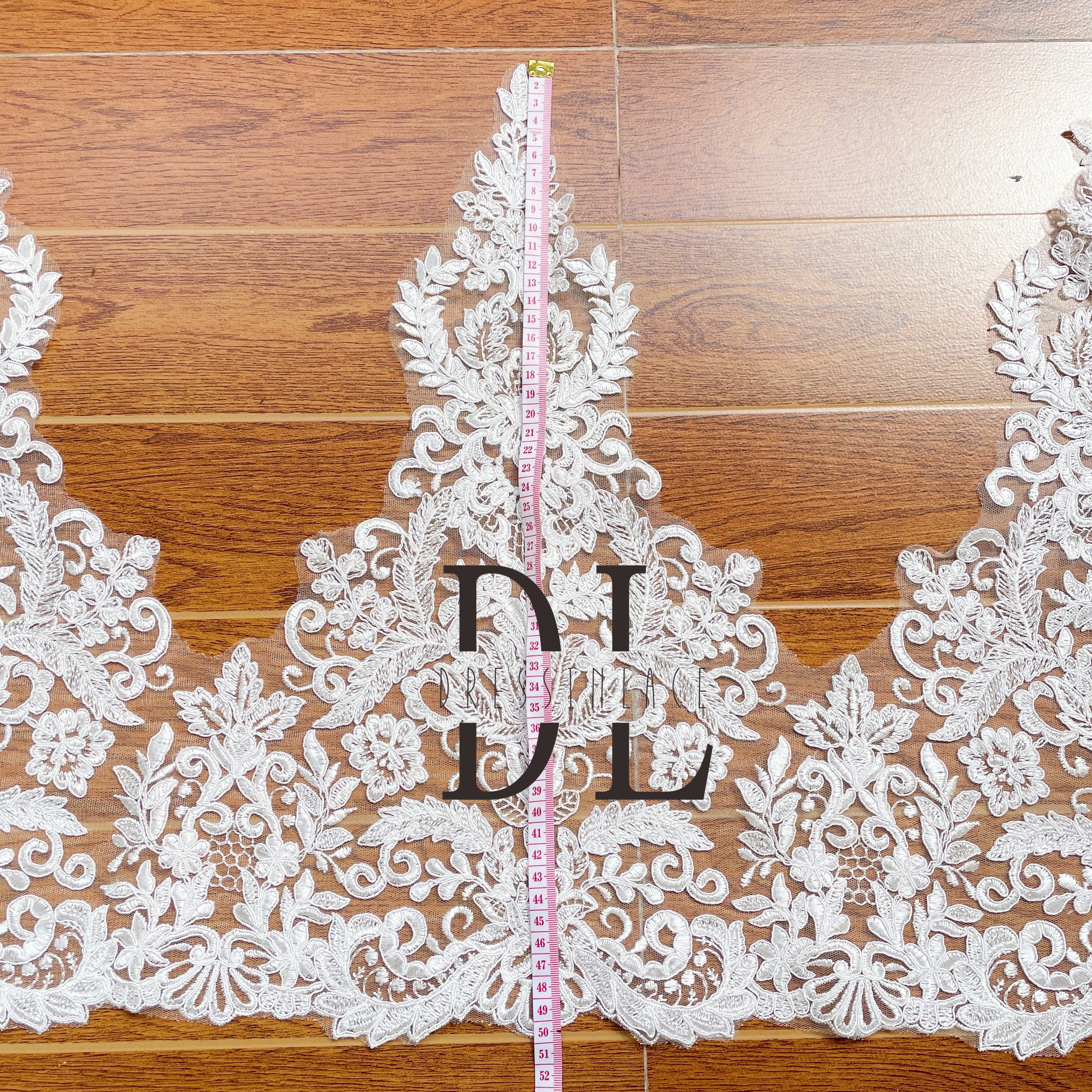 DLX50220 Classic Design Trimming Lace with Elegant Cording Bone Lines For Wedding Dresses