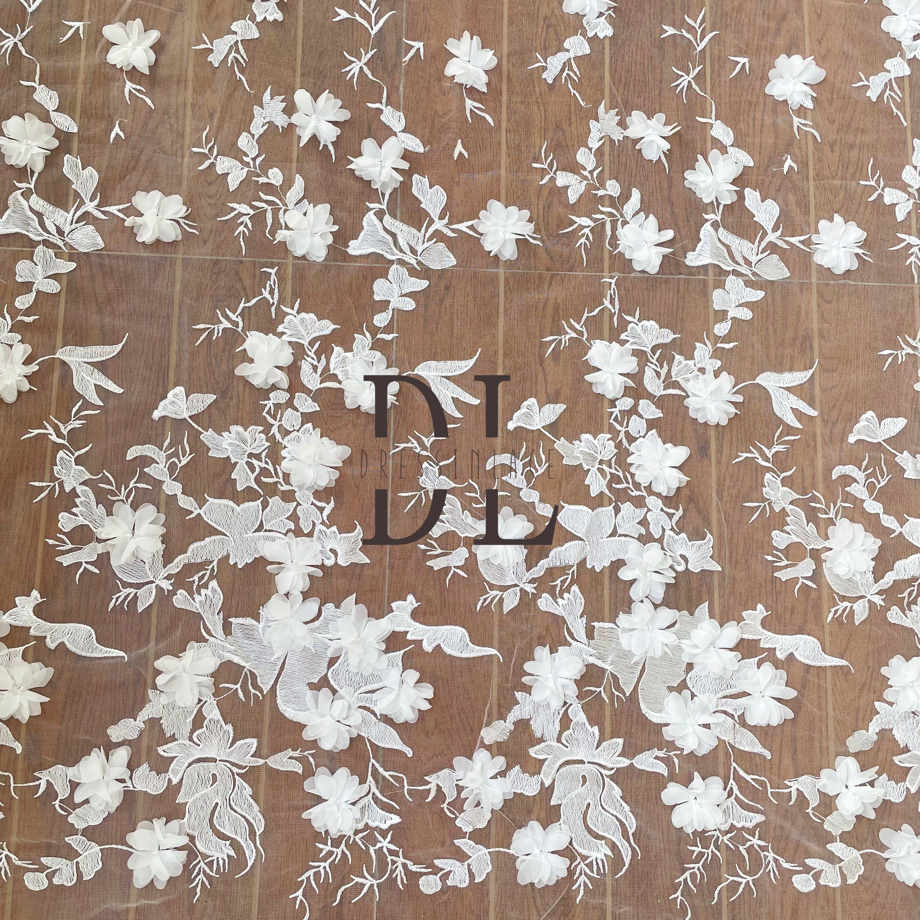 DL130141 Exquisite 3D Floras Embroidered Lace Fabrics for Wedding Dresses