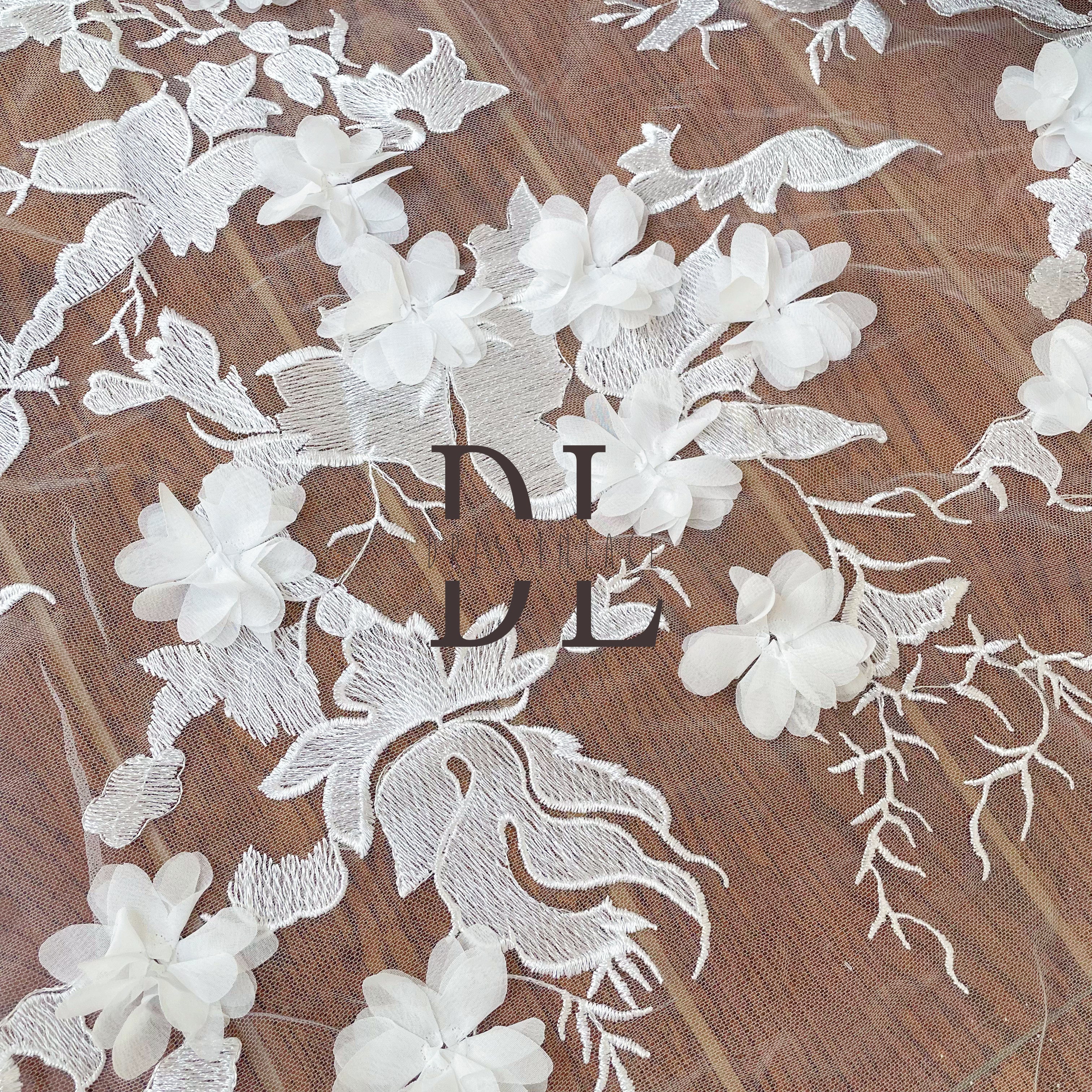 DL130141 Exquisite 3D Floras Embroidered Lace Fabrics for Wedding Dresses