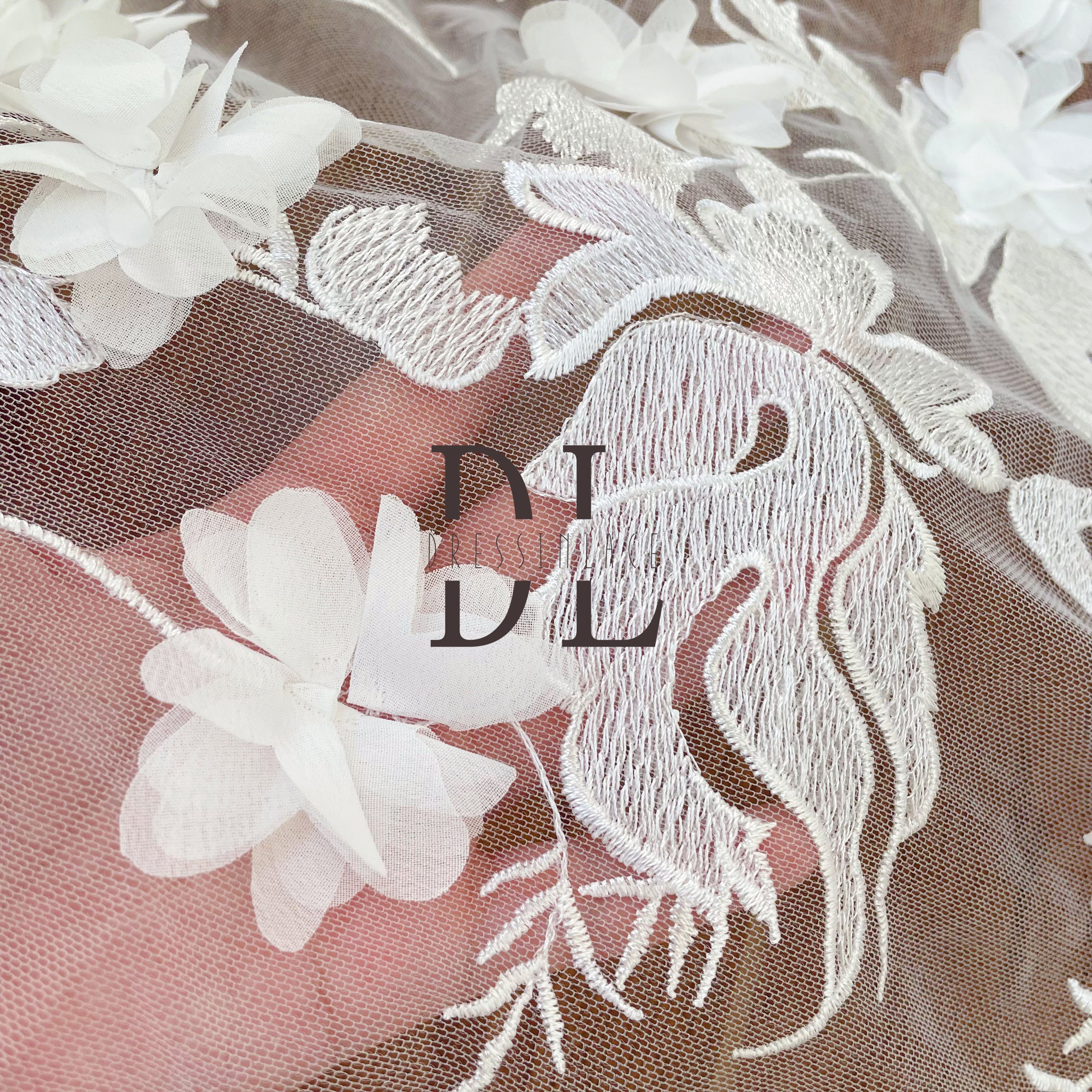 DL130141 Exquisite 3D Floras Embroidered Lace Fabrics for Wedding Dresses