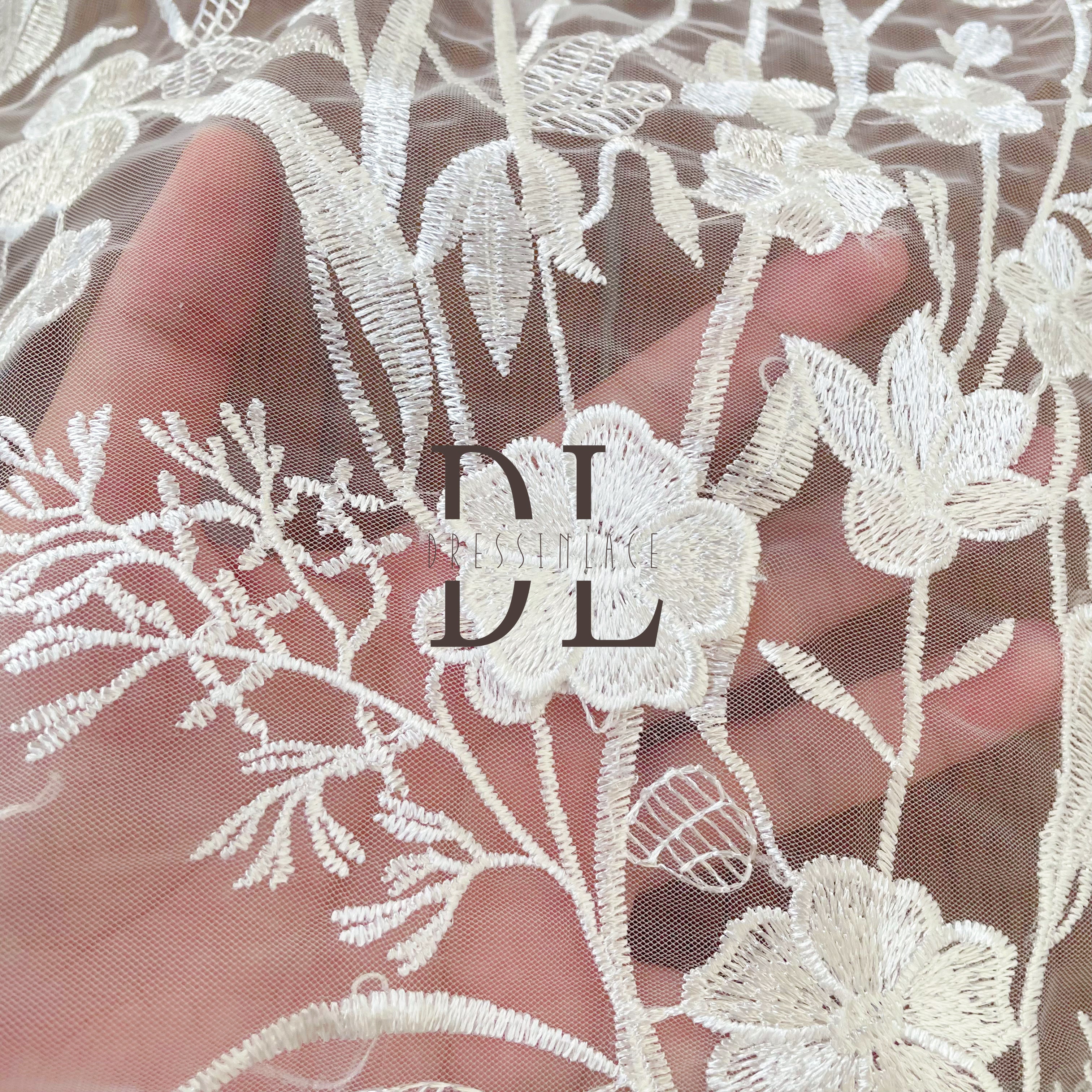 DL130142 Embroidered 3D flora embroidered lace fabric sewing accessories for dresses