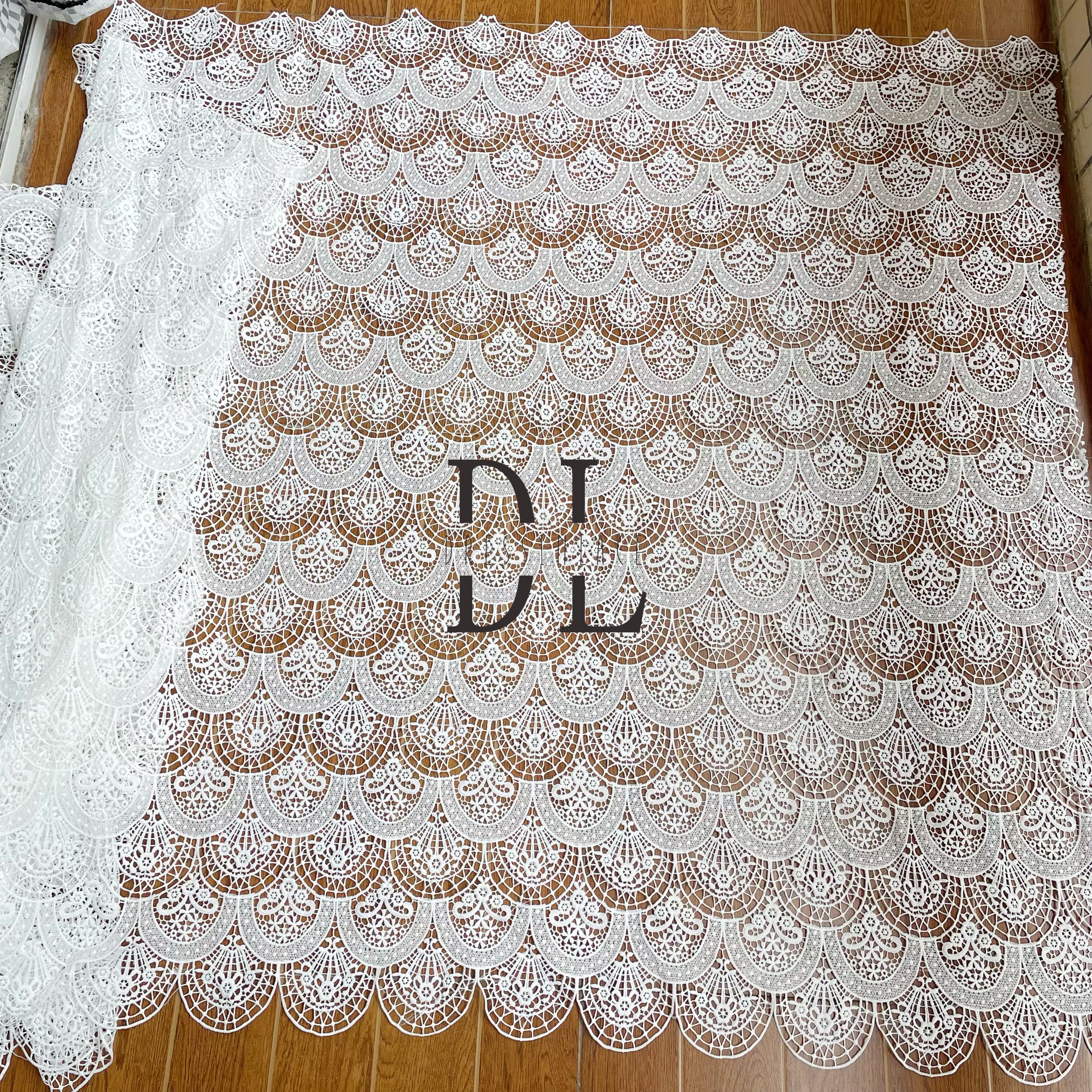 DLG120151 Tessuto in pizzo idrosolubile in stile classico - Linee squisite accentuano la bellezza diversificata del pizzo - Perfetto per abiti da sposa DLG120151 