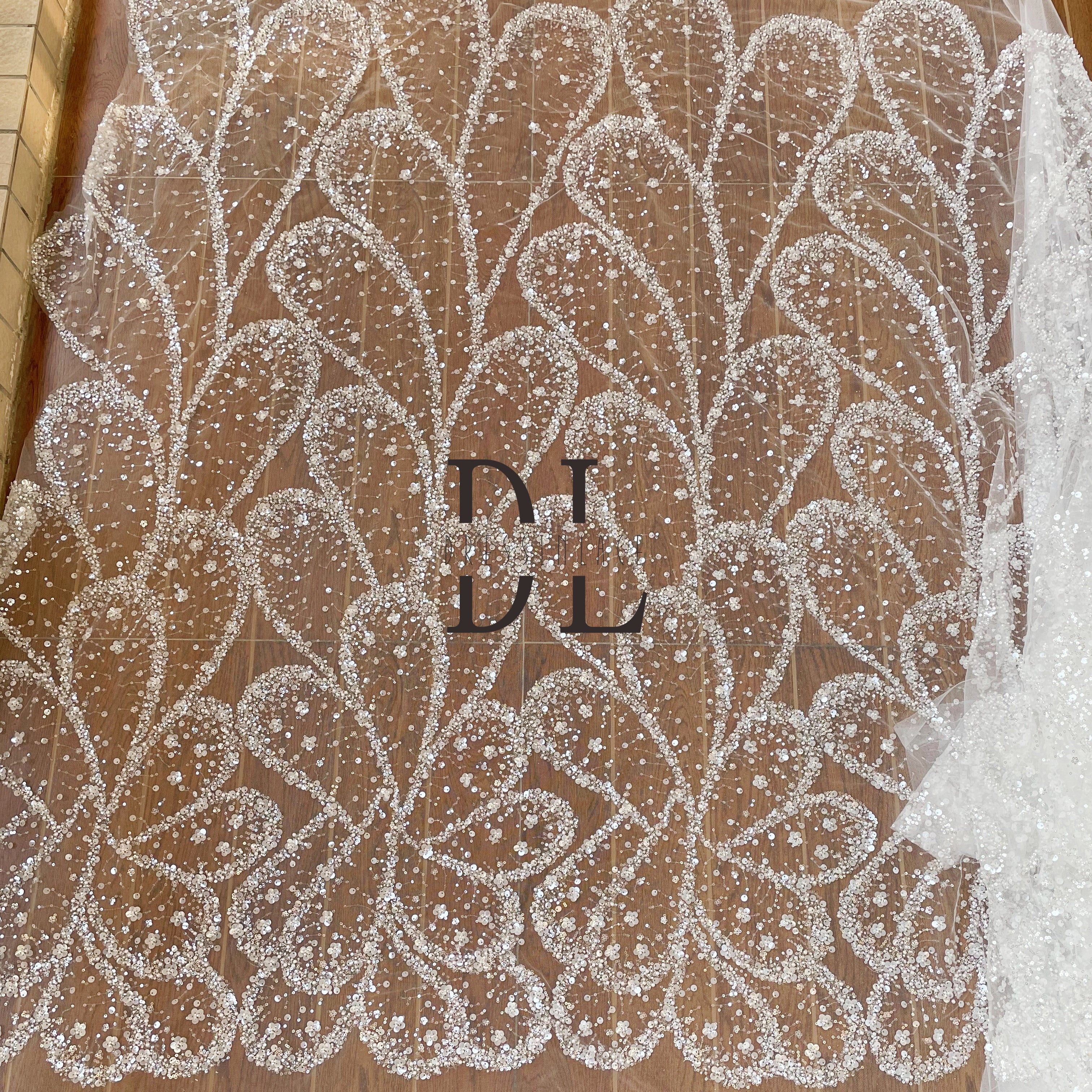 DL130118 Hot Selling Lace Fabric with Beads Sequins - Popular Choice for Stylish Designs DL130118