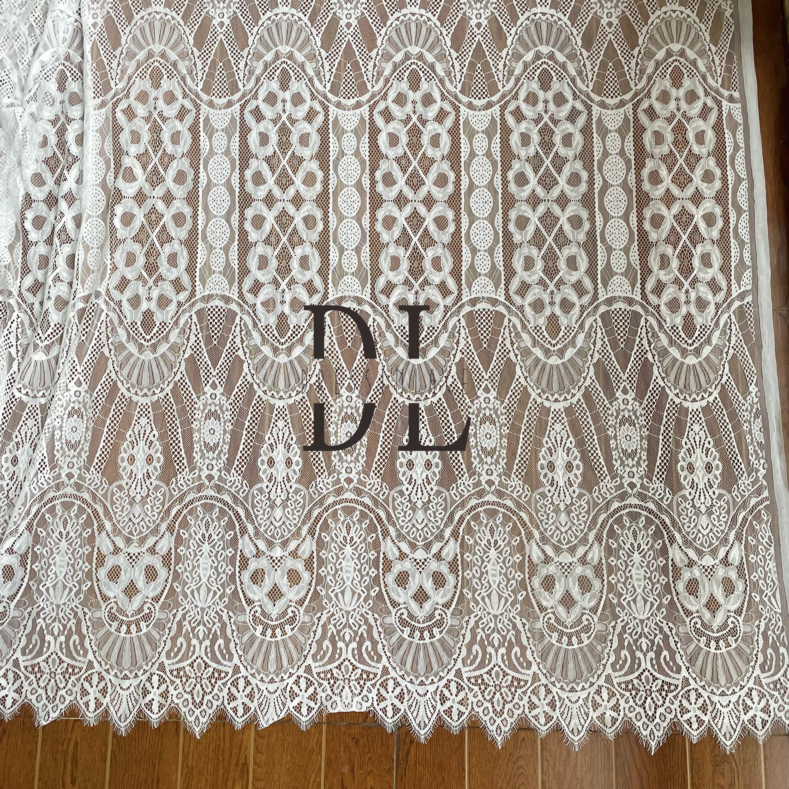 DL15100 Delicato tessuto in pizzo floreale per abito da sposa - Materiale per ciglia morbido e squisito 3 iarde per pezzo 