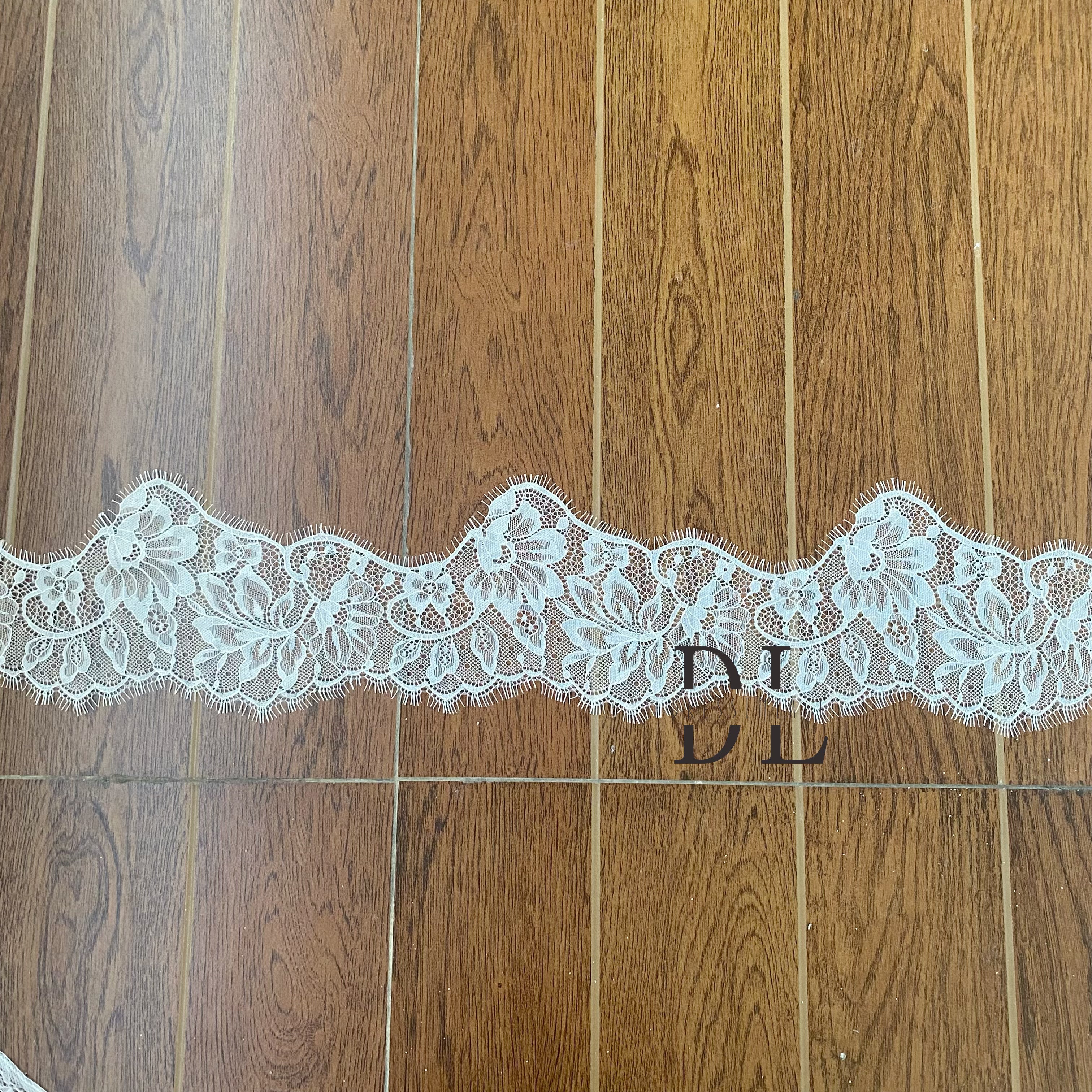 DLTL21197 Classico pizzo con rifiniture laterali doppie per veli da sposa e abiti 