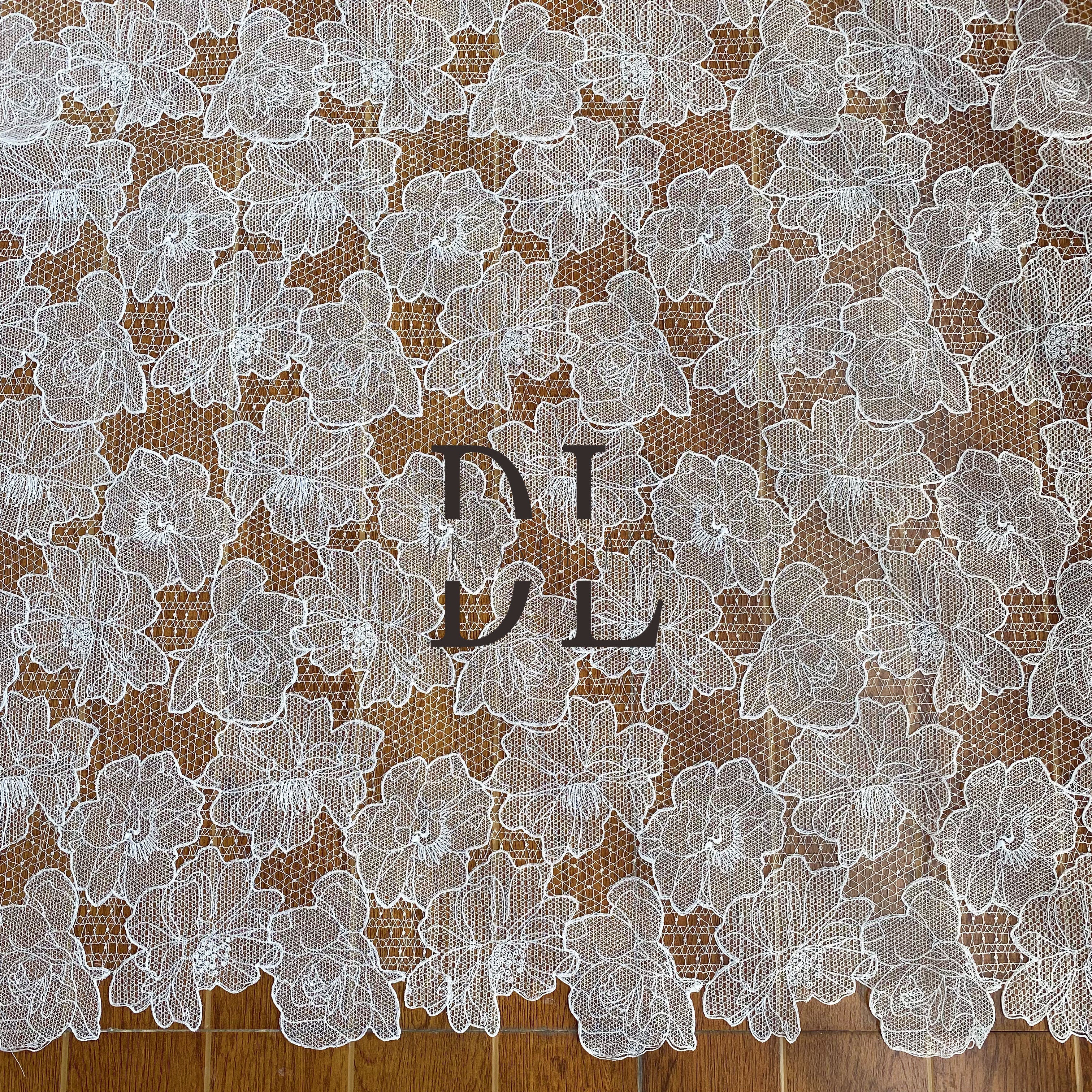 DLG120124 Elegant Flowers Lace Fabric - Water Soluble Beauty For Wedding Dresses DLG120124