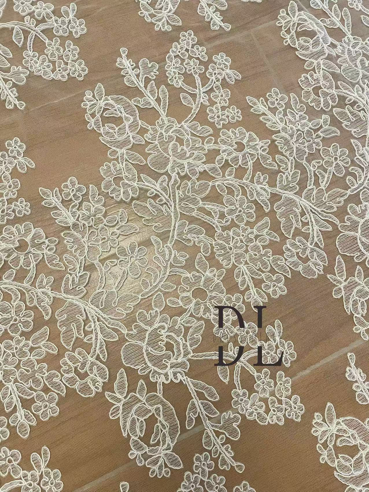 DL130230 Elegant Embroidery Cording Lace for Wedding Dresses - Exquisite flower pattern