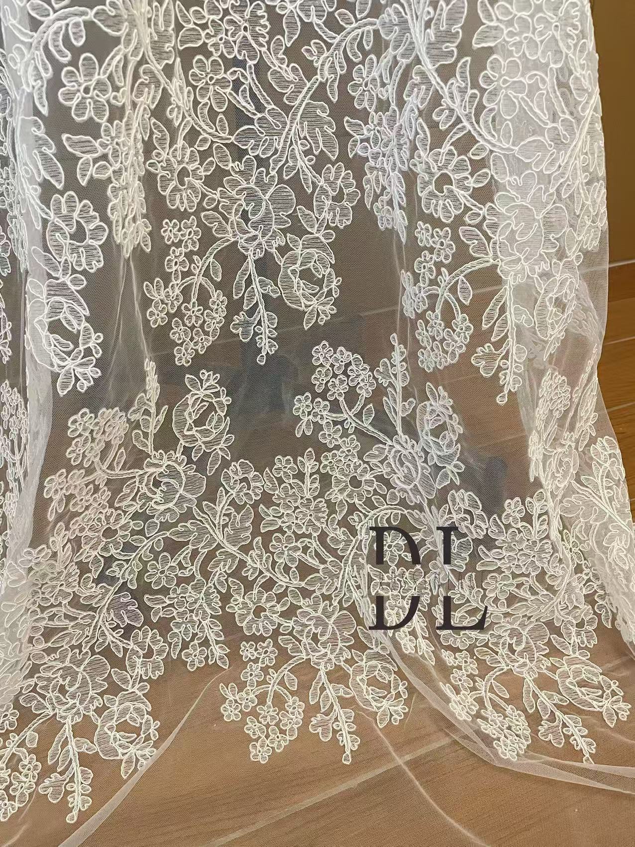 DL130230 Elegant Embroidery Cording Lace for Wedding Dresses - Exquisite flower pattern
