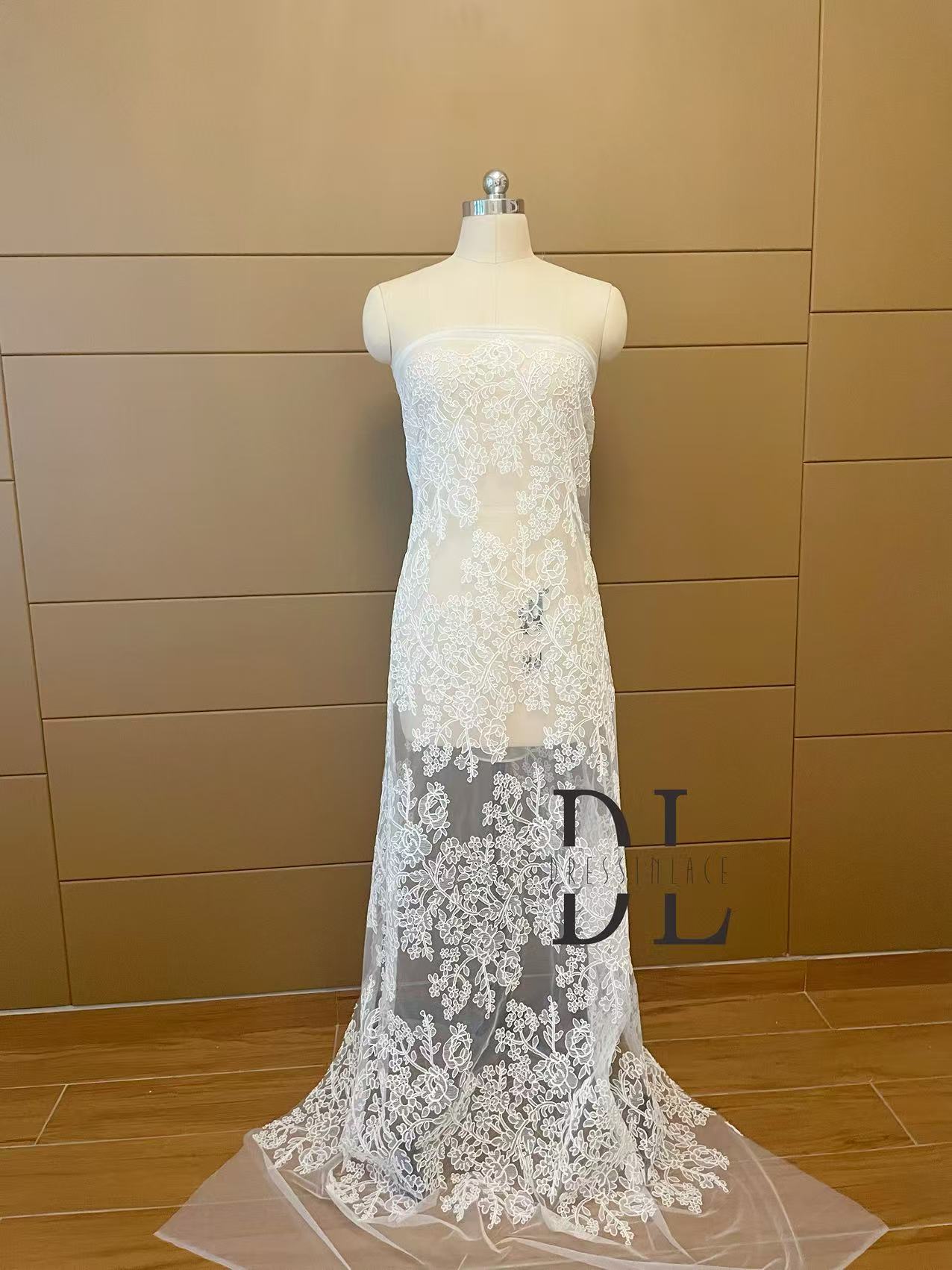 DL130230 Elegant Embroidery Cording Lace for Wedding Dresses - Exquisite flower pattern