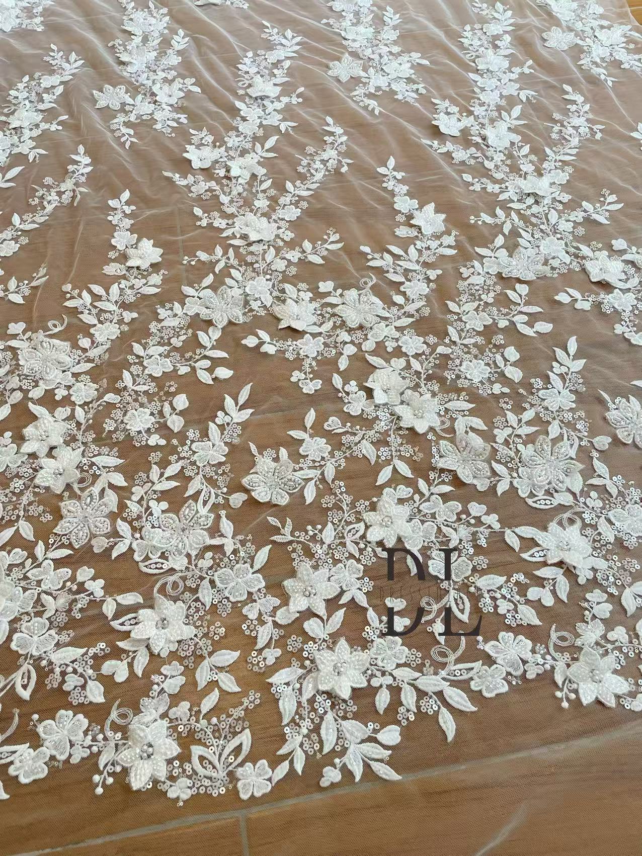 DL130227 Embroidered 3d flowers lace fabric with beads and sequins for wedding dress, noiva dresses, width 130cm