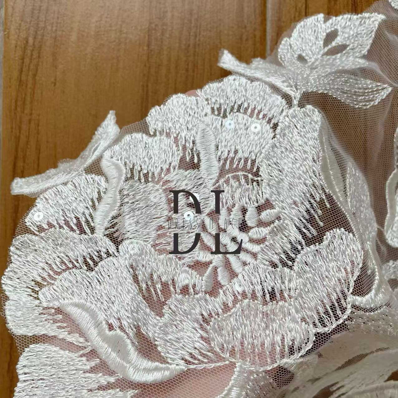 DLM2312 embroidery lace appliques with sequins for Bride wedding dresses Lace motifs, bridal veils accessories