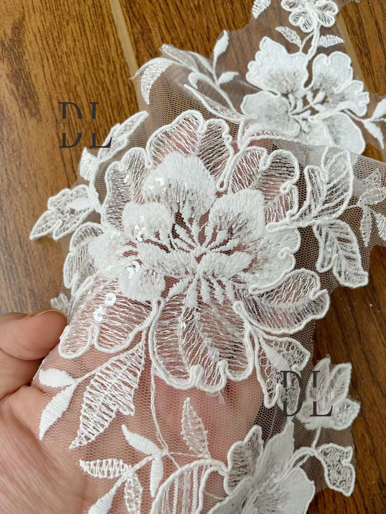 DLM2290 Corded Embroidered lace Appliques with sequins for wedding dresses home use accessories