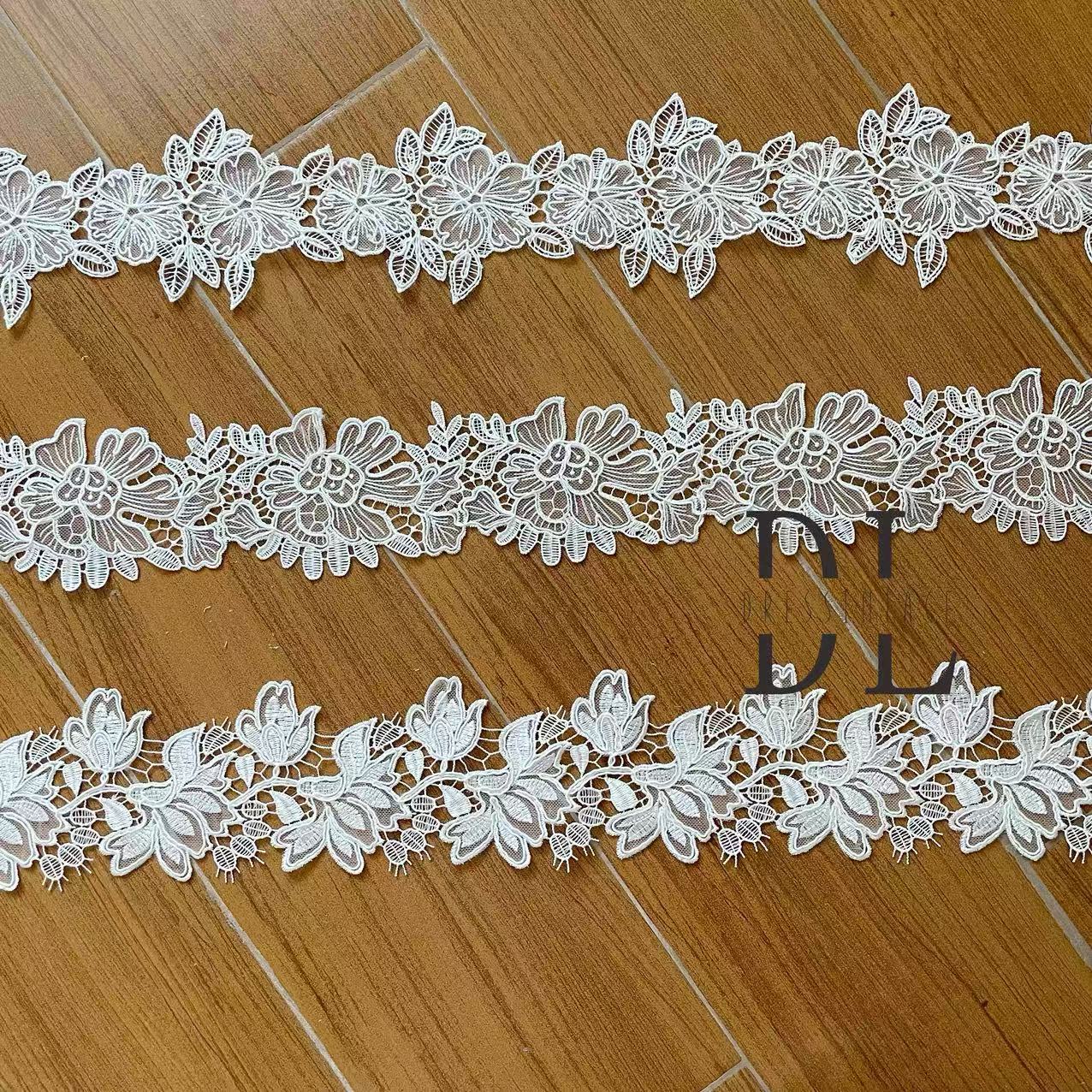 DLX15253 Patrón de hojas bordadas Tejido de encaje Bordes de ancho 15 cm Cuentas y lentejuelas para velos de novia