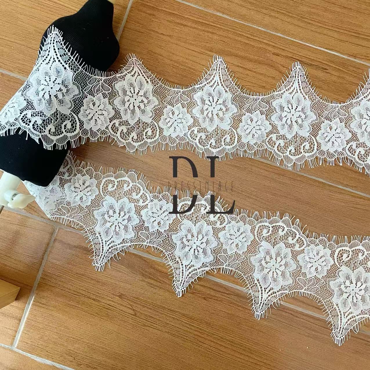 Chantilly trimming lace for fashion clothes, bridal dresses, wedding veils accessories, home textiles decorate