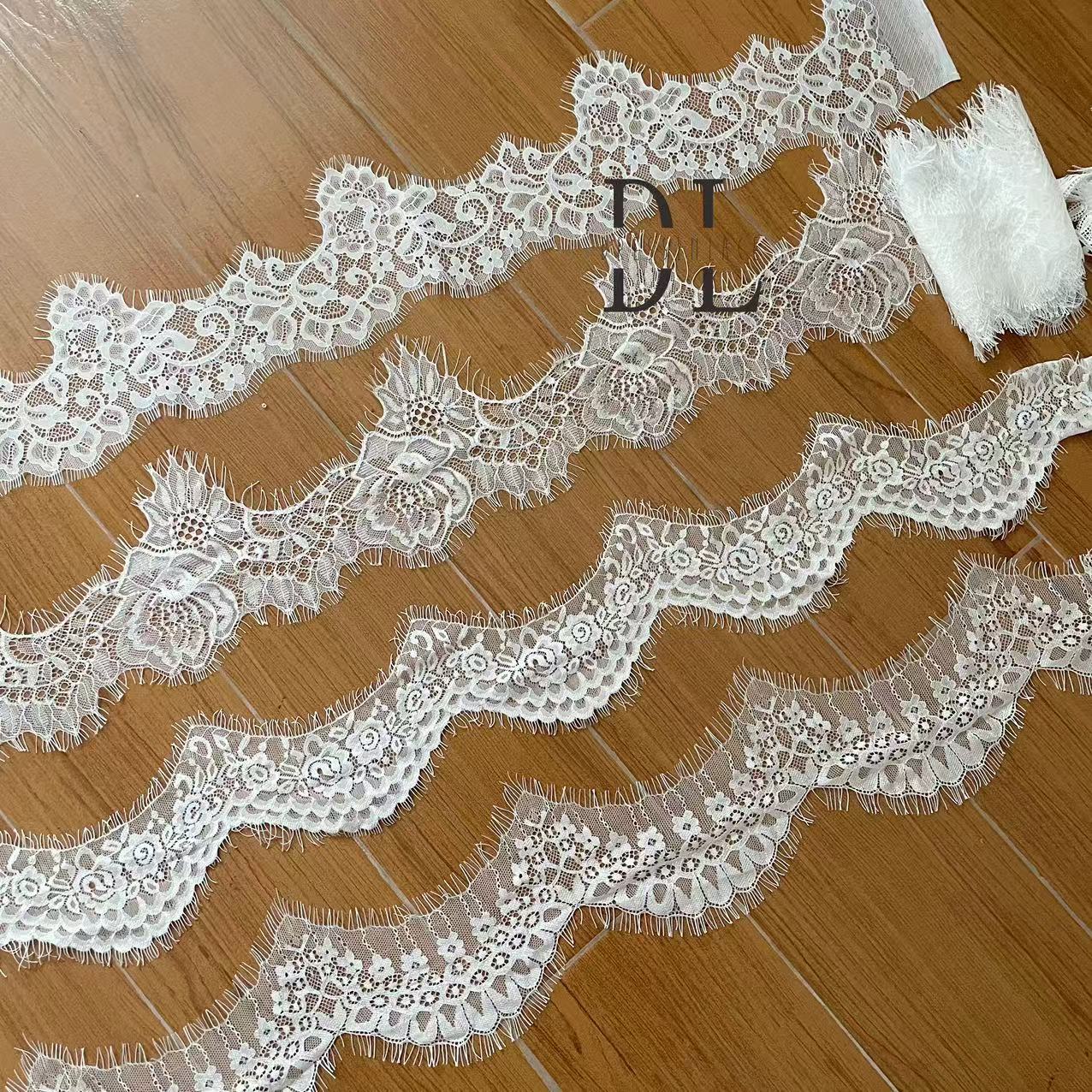 Good quality Chantilly lace trims for DIY fashion clothes, bridal dresses, wedding textiles accessories, home curtain textiles decorate, 3meters/roll