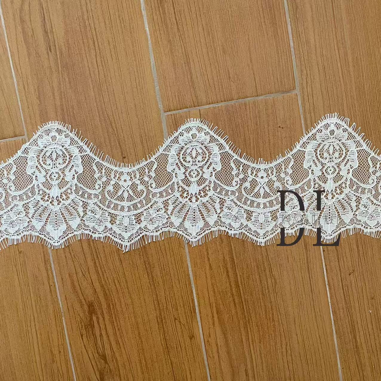 Good quality Chantilly lace borders for DIY fashion clothes, bridal dresses, wedding textiles accessories, home curtain textiles decorate, 3meters/roll