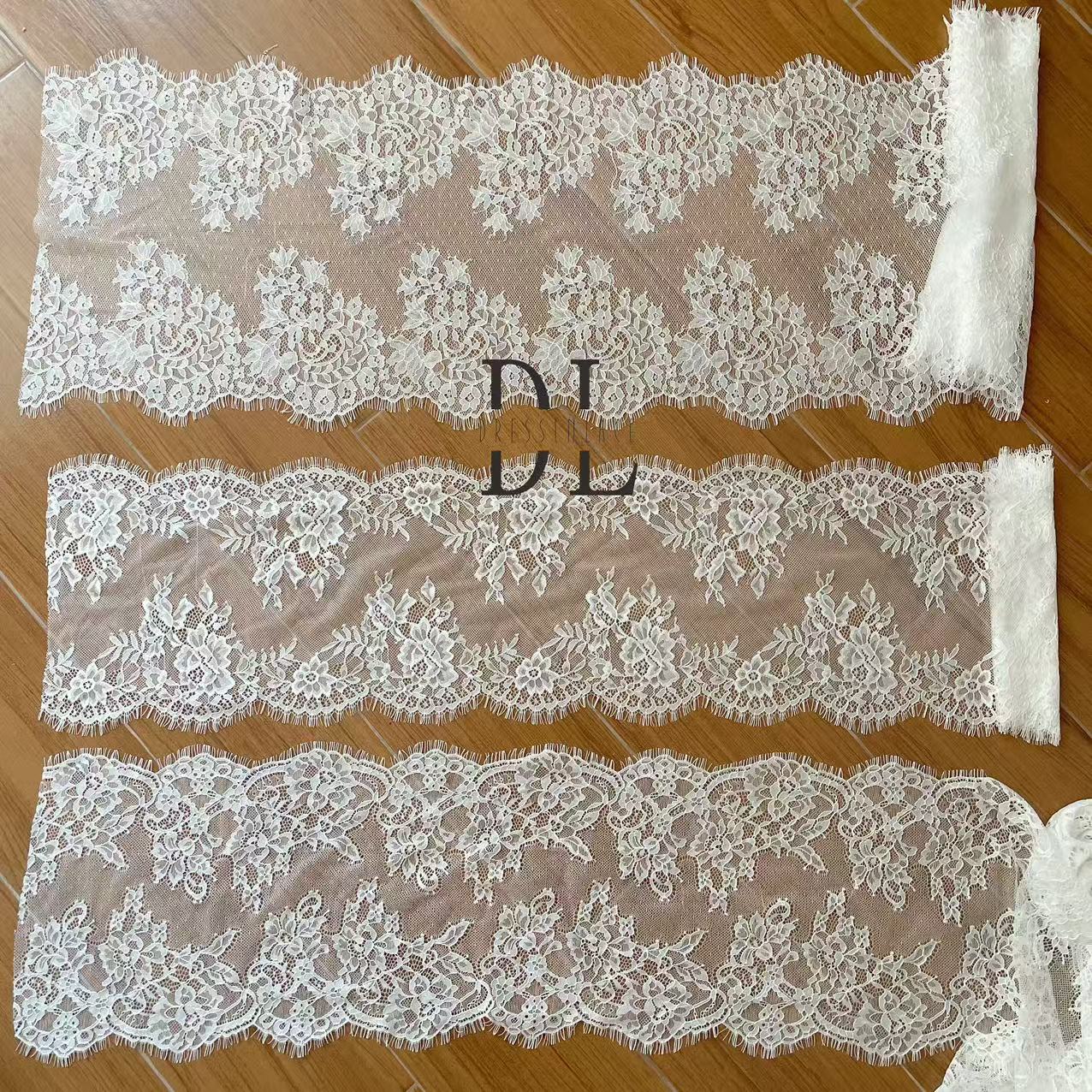 High quality Chantilly lace trims for fashion clothes, bridal dresses, wedding textiles accessories, home curtain textiles decorate, 3meters/roll