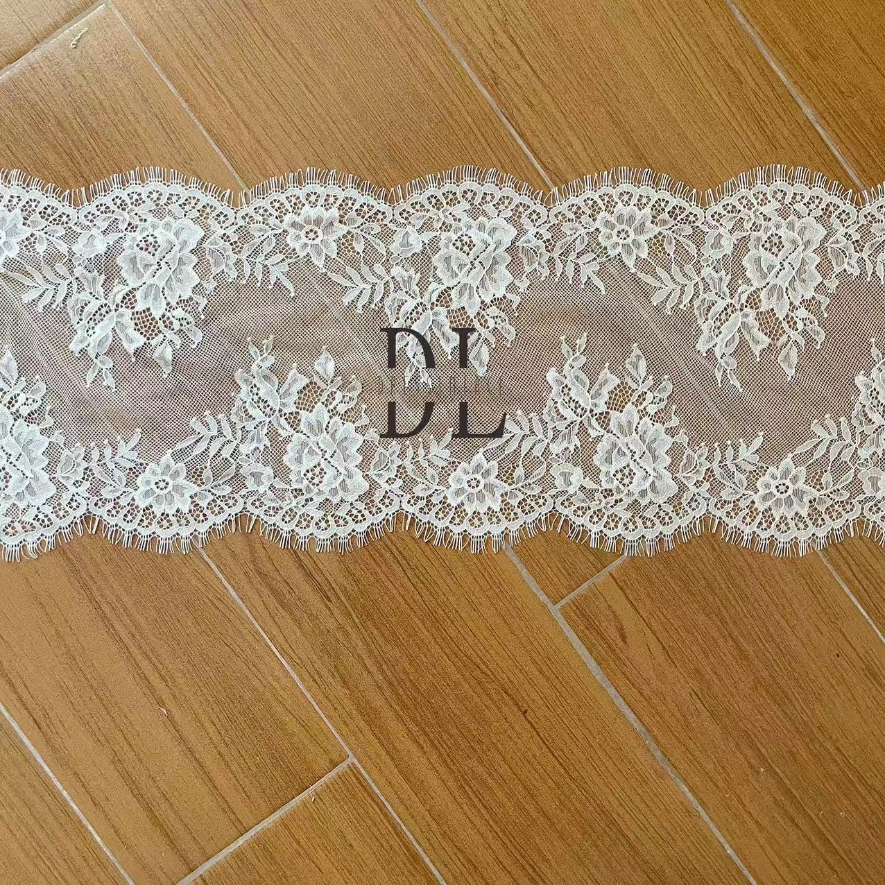 High quality Chantilly lace trims for fashion clothes, bridal dresses, wedding textiles accessories, home curtain textiles decorate, 3meters/roll