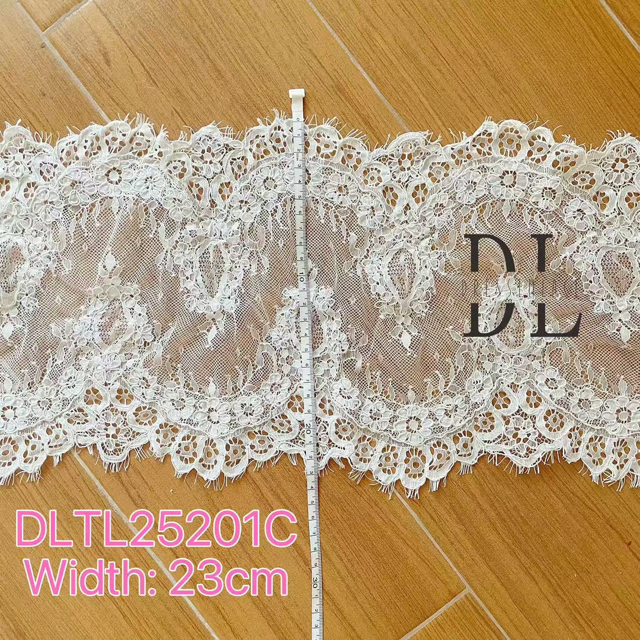 DL130013 Tejido de encaje de flores de satén 3D suave de alta calidad con cuentas de perlas para vestidos de novia 