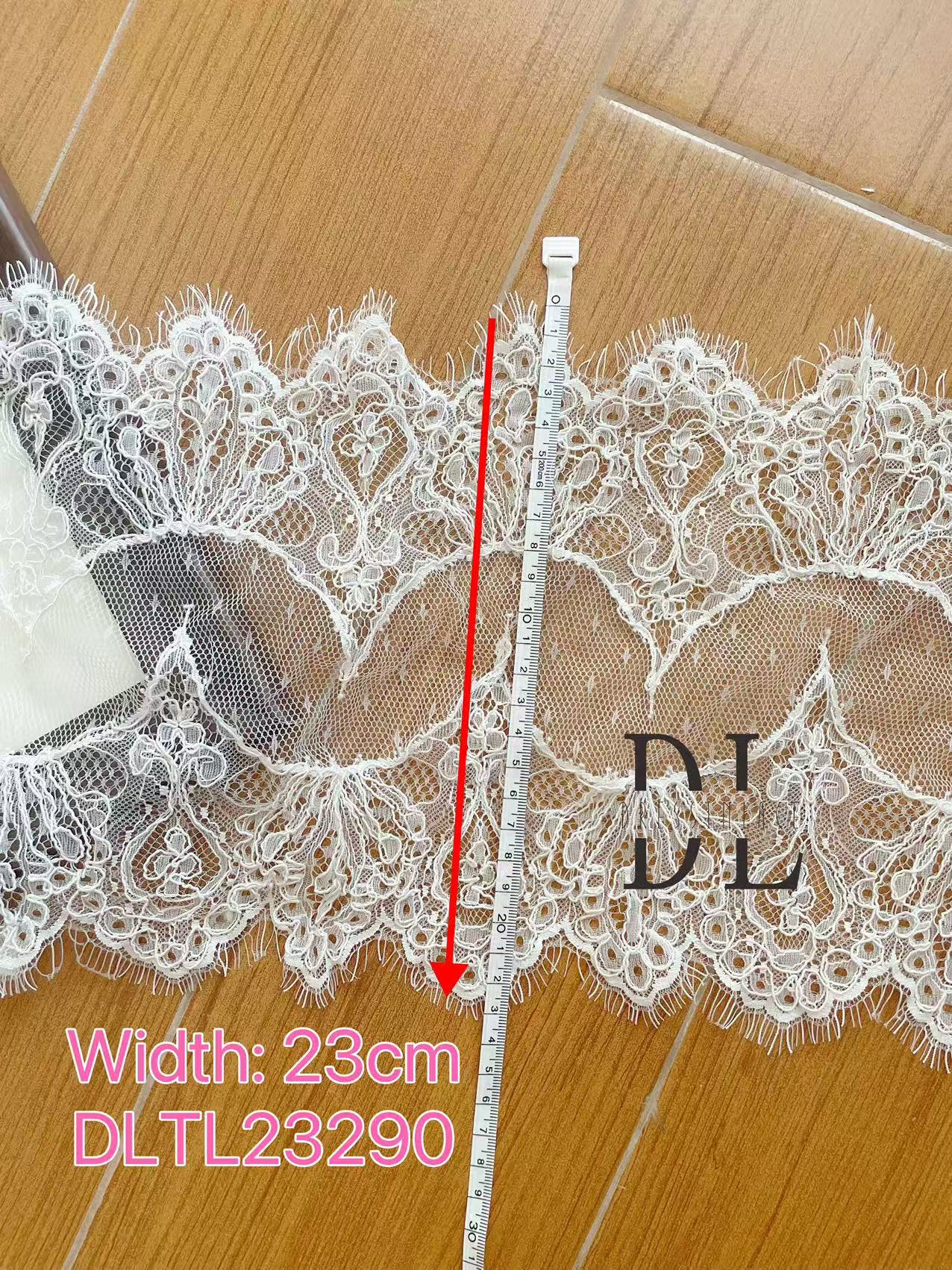 DL130013 Tessuto di pizzo di fiori di raso 3D morbido di alta qualità con perline per abiti da sposa 