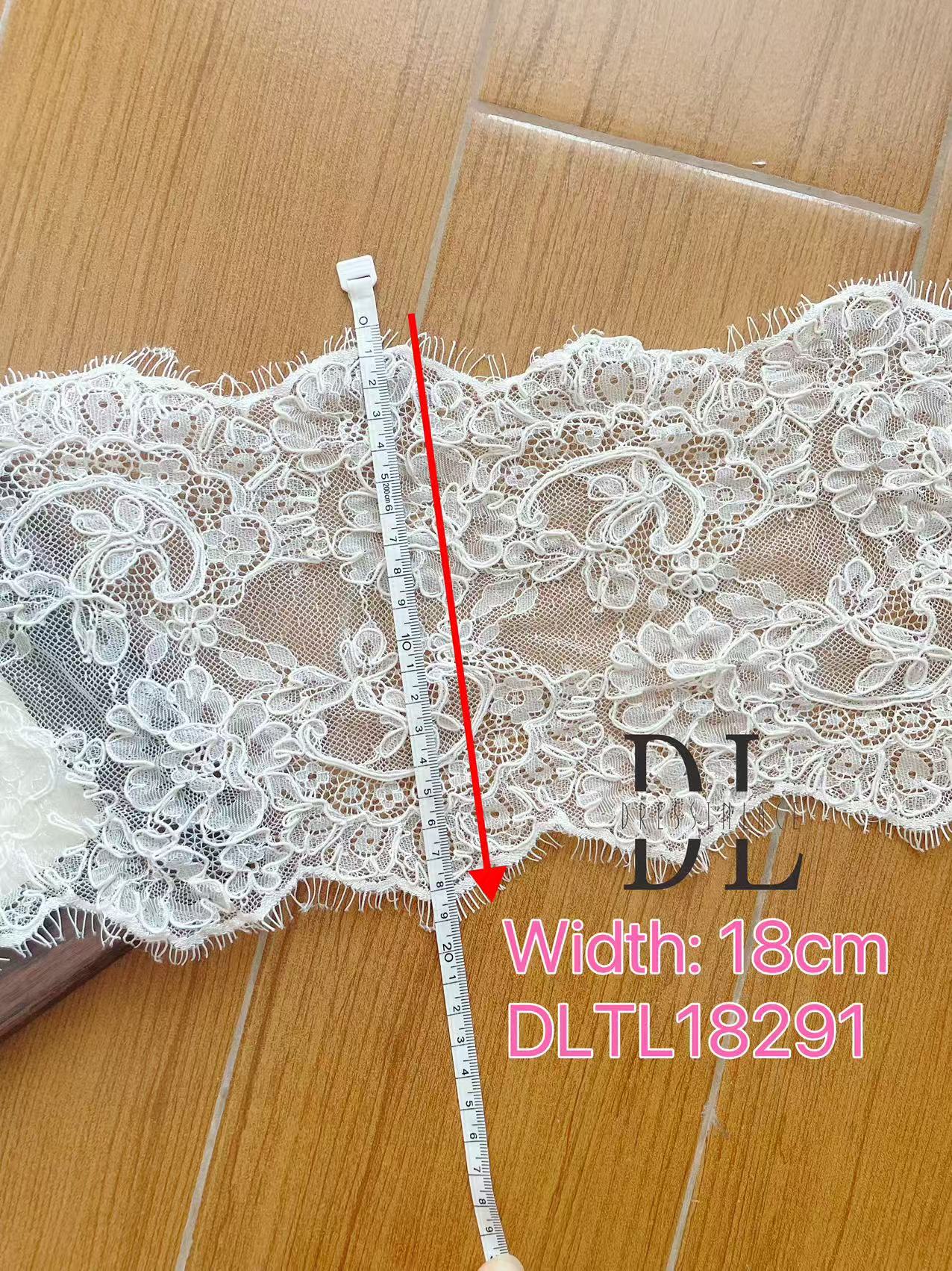 DL130013 Tessuto di pizzo di fiori di raso 3D morbido di alta qualità con perline per abiti da sposa 